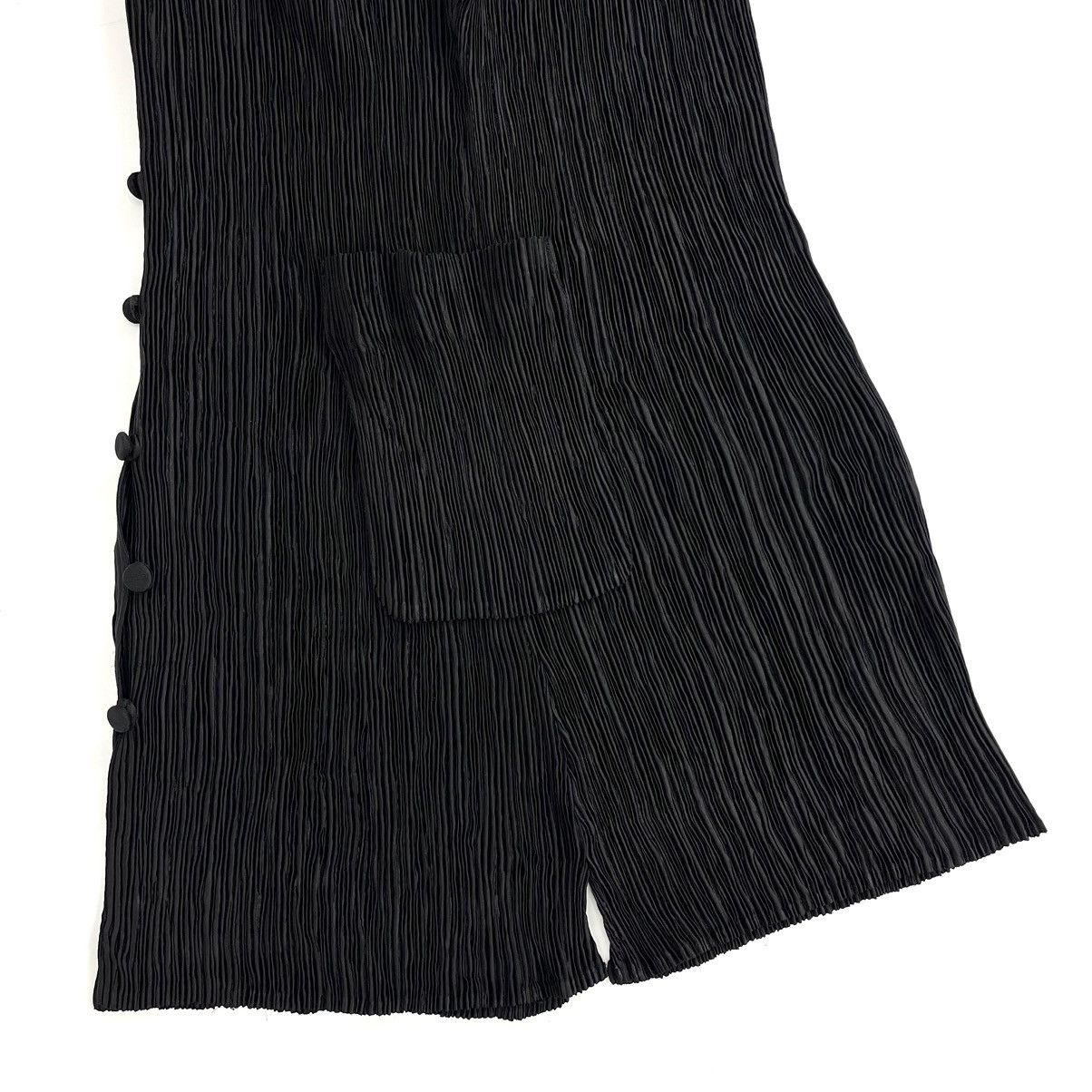Issey Miyake × Pleats Please Issey Miyake Pleats Please Issey Miyake 3D Pocket Sleeveless Button Up Size US L / EU 52-54 / 3 - 6 Thumbnail