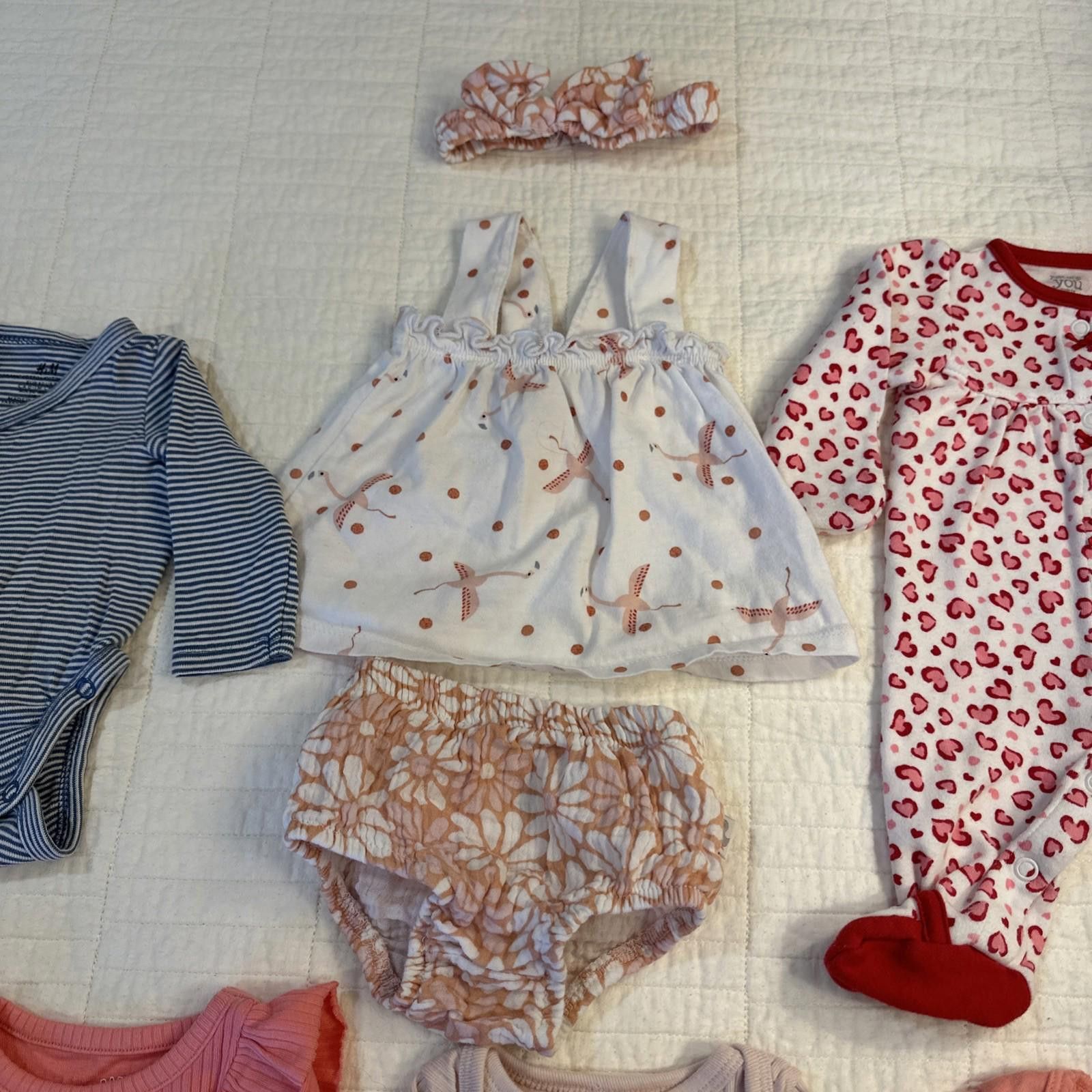 Nordstrom Newborn Baby Clothes Lot of 11 Carter Cloud Island Gerber Size ONE SIZE - 2 Thumbnail