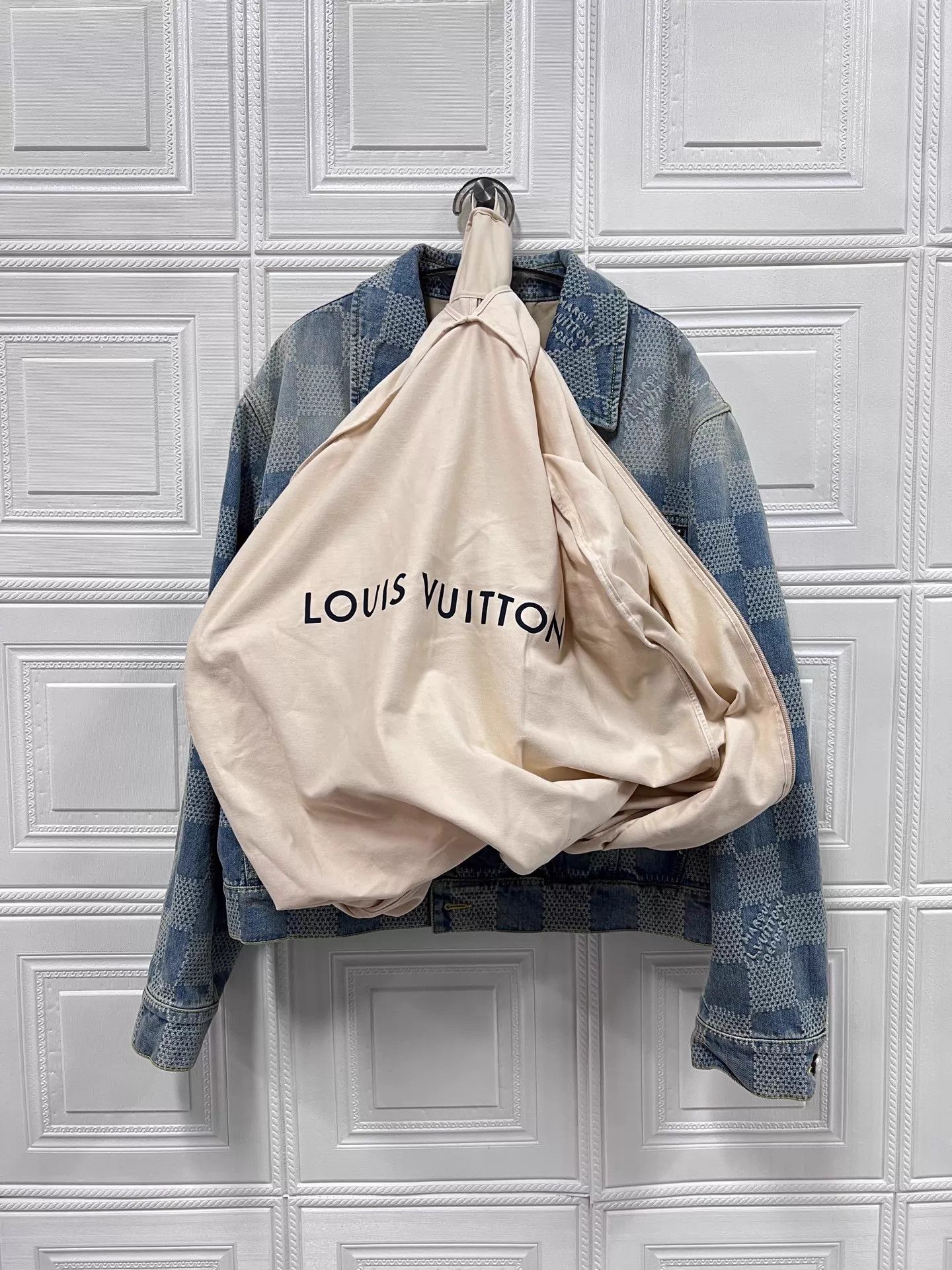 Louis Vuitton LV Pharrell Checkerboard MOP Denim Jacket 54 D61502 Size US L / EU 52-54 / 3 - 8 Thumbnail