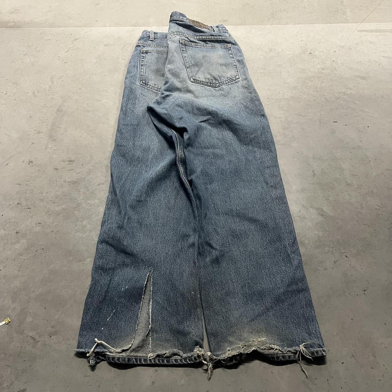 Vintage Vintage Y2K/2000s Super Baggy Light wash Loose Fit Skater Style Denim jeans! Size US 35 - 6 Thumbnail