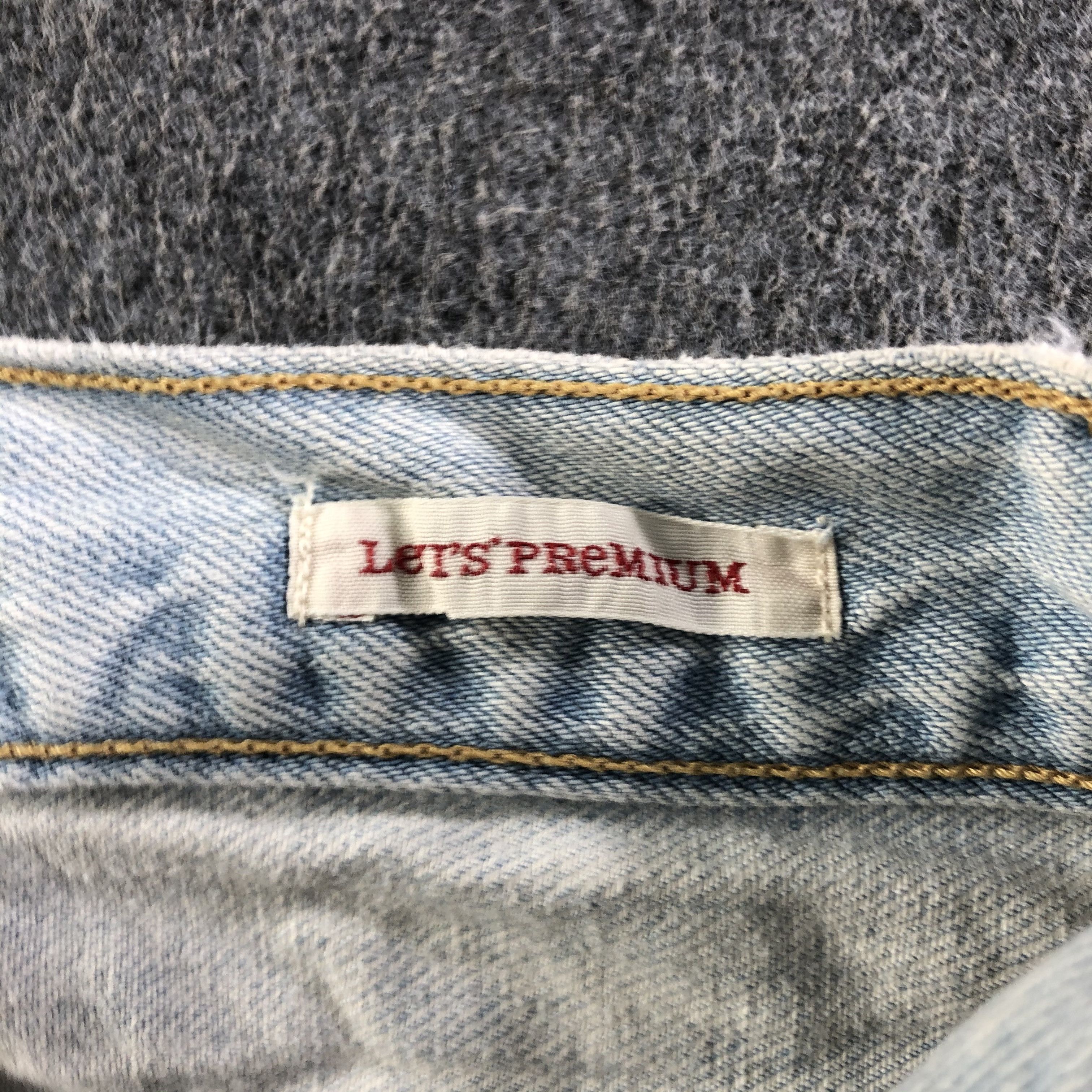 Levi's Vintage Light Wash Levis Jeans-J3256 Size US 31 - 10 Thumbnail