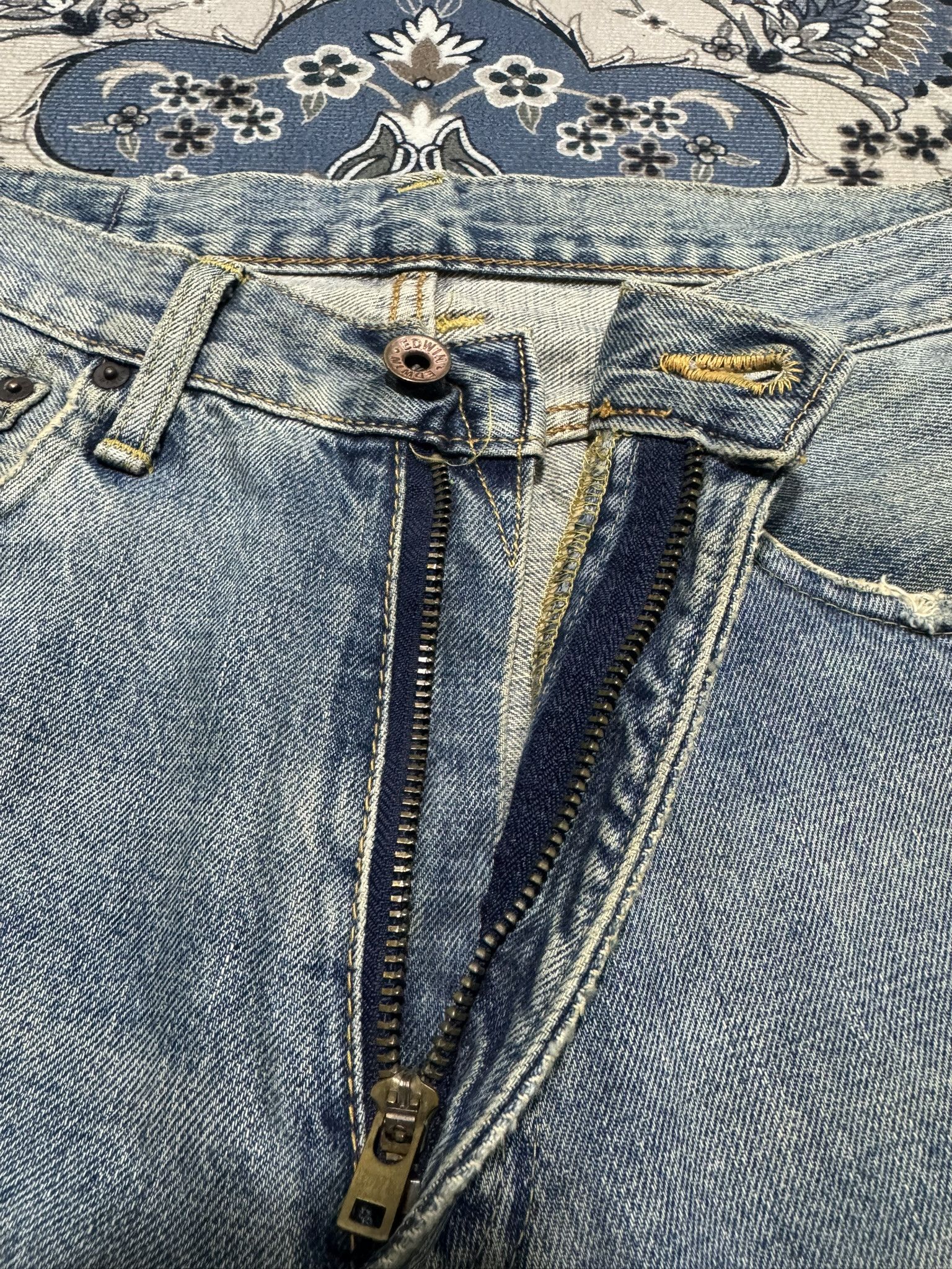Beauty Beast × If Six Was Nine × Japanese Brand Vintage Edwin 501X Distressed Denim Selvadge Redline Jeans Size US 30 / EU 46 - 8 Thumbnail