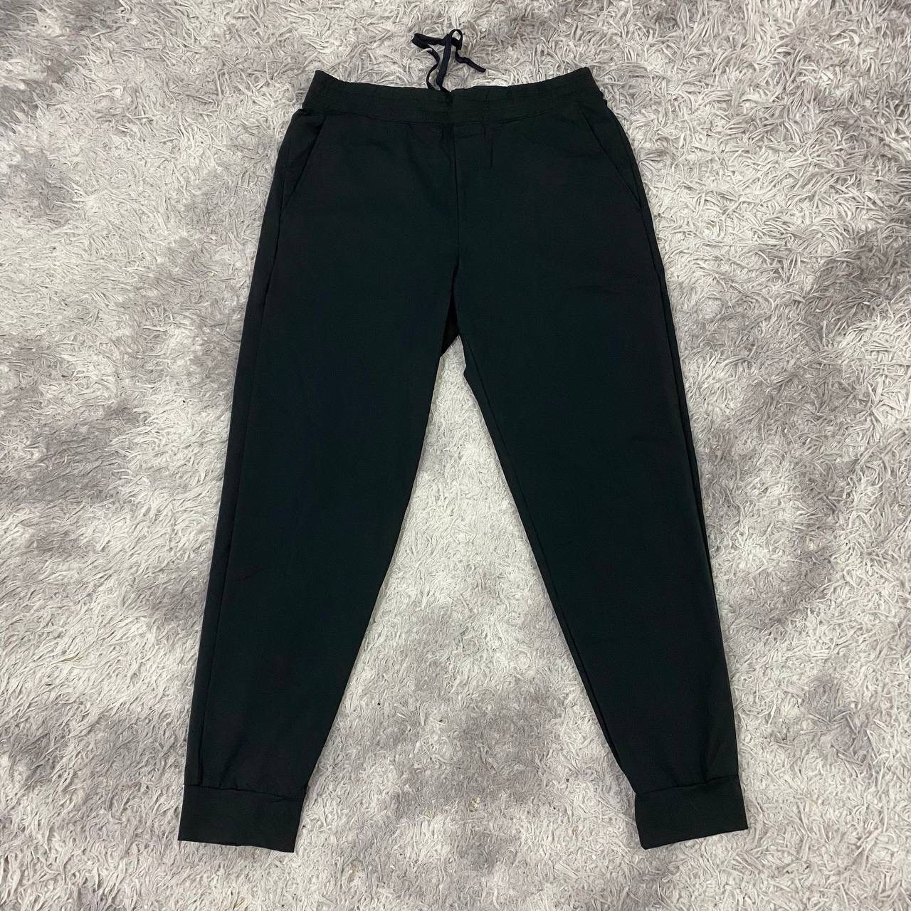 Uniqlo Uniqlo airism tracksuit Size US 30 / EU 46 - 1 Thumbnail