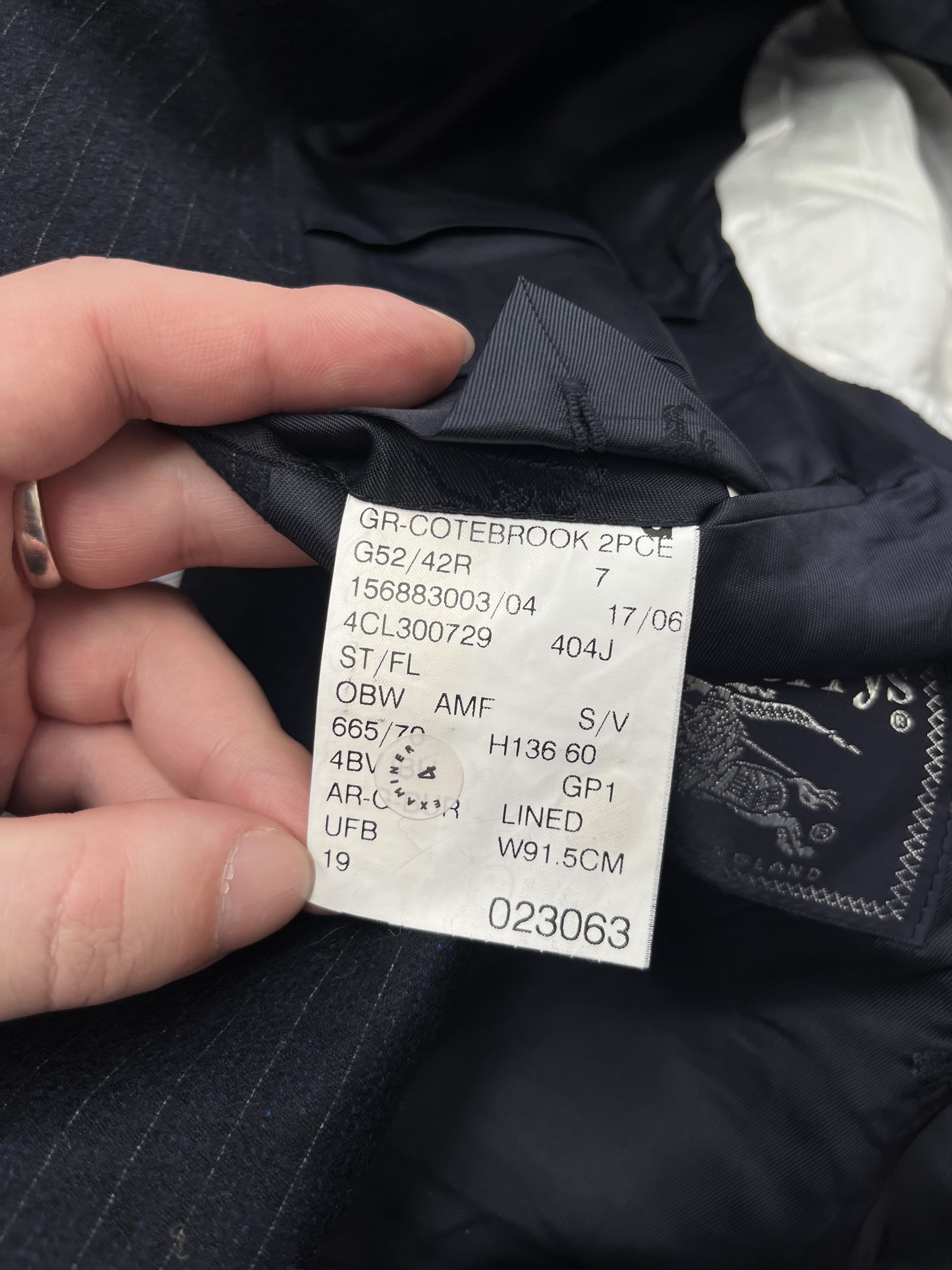 Burberry Vintage Burberry's Wool Cashmere Suit Pinstripe Size 42R Size 42R - 14 Thumbnail