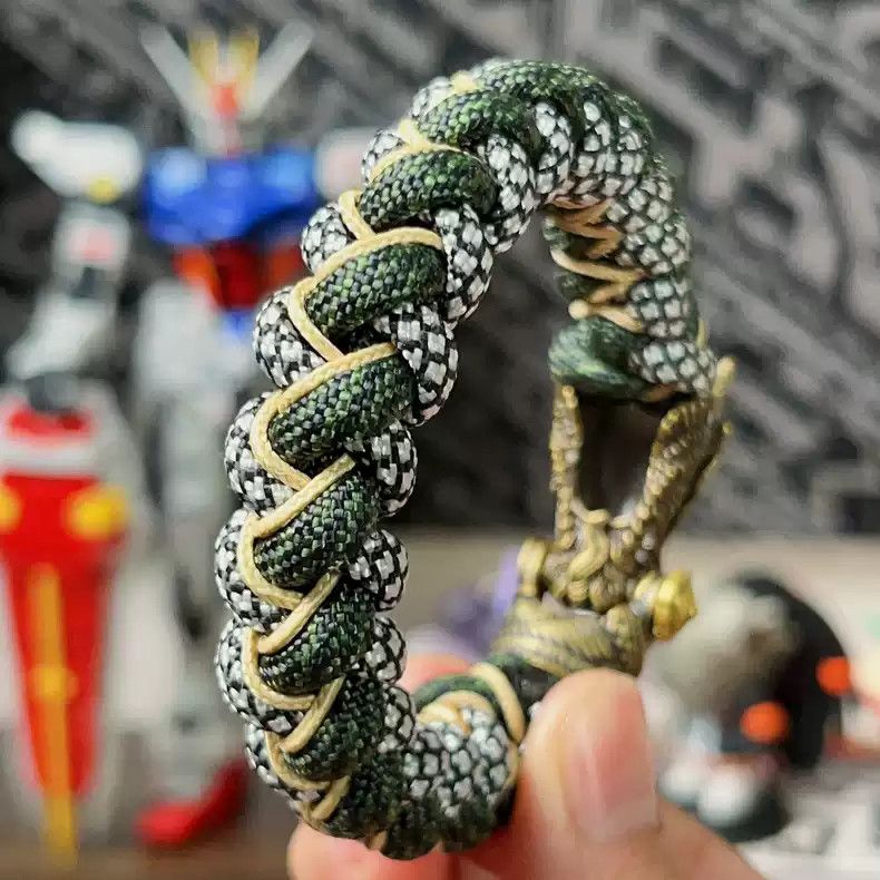 Handmade × Vintage Handmade Chinese Zodiac Dragon Paracord Bracelet Size ONE SIZE - 3 Thumbnail