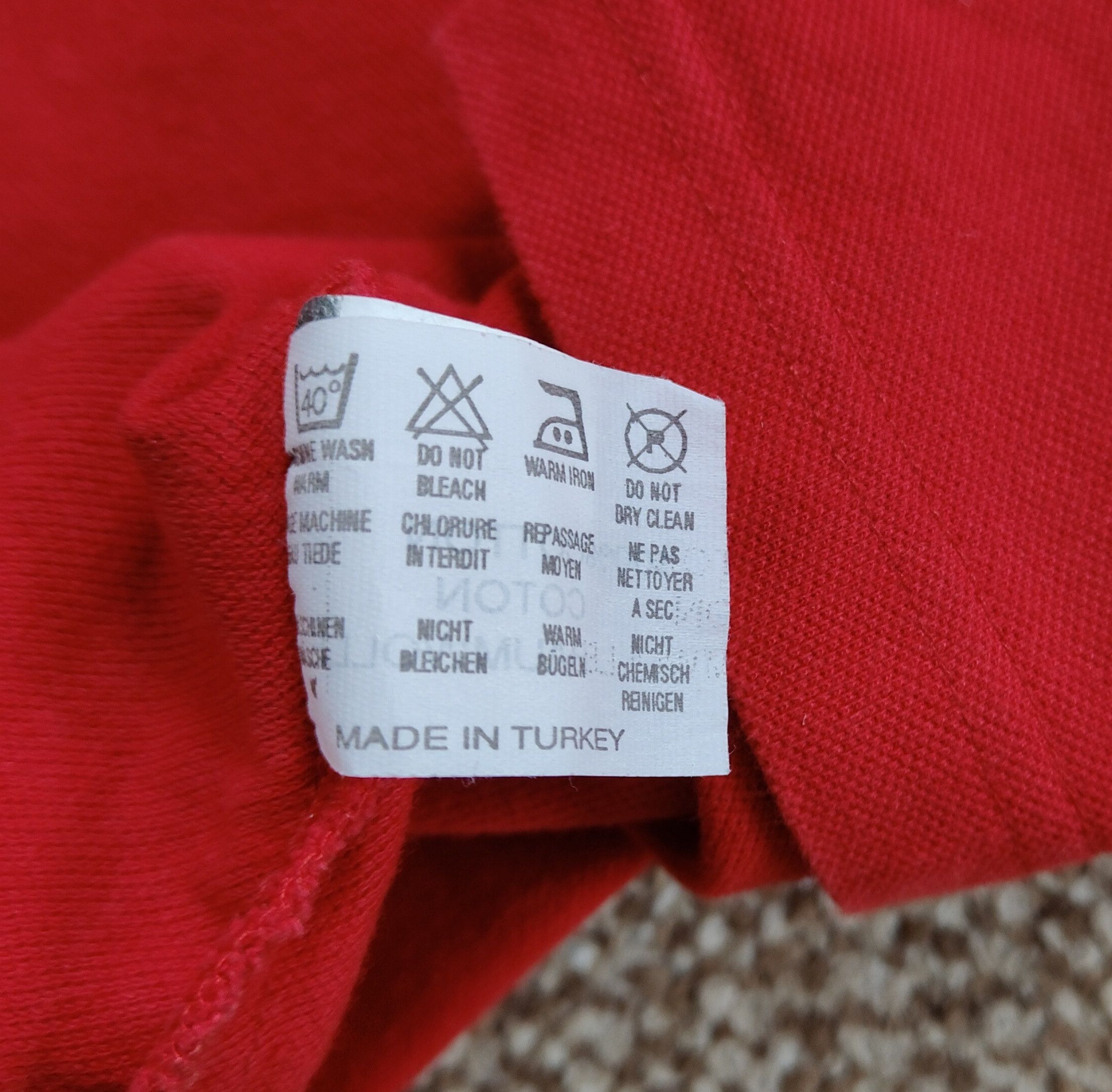 Ferrari Vintage 1999 Ferrari Men's Retro Red Zip Polo T Shirt sz L Size US L / EU 52-54 / 3 - 14 Thumbnail