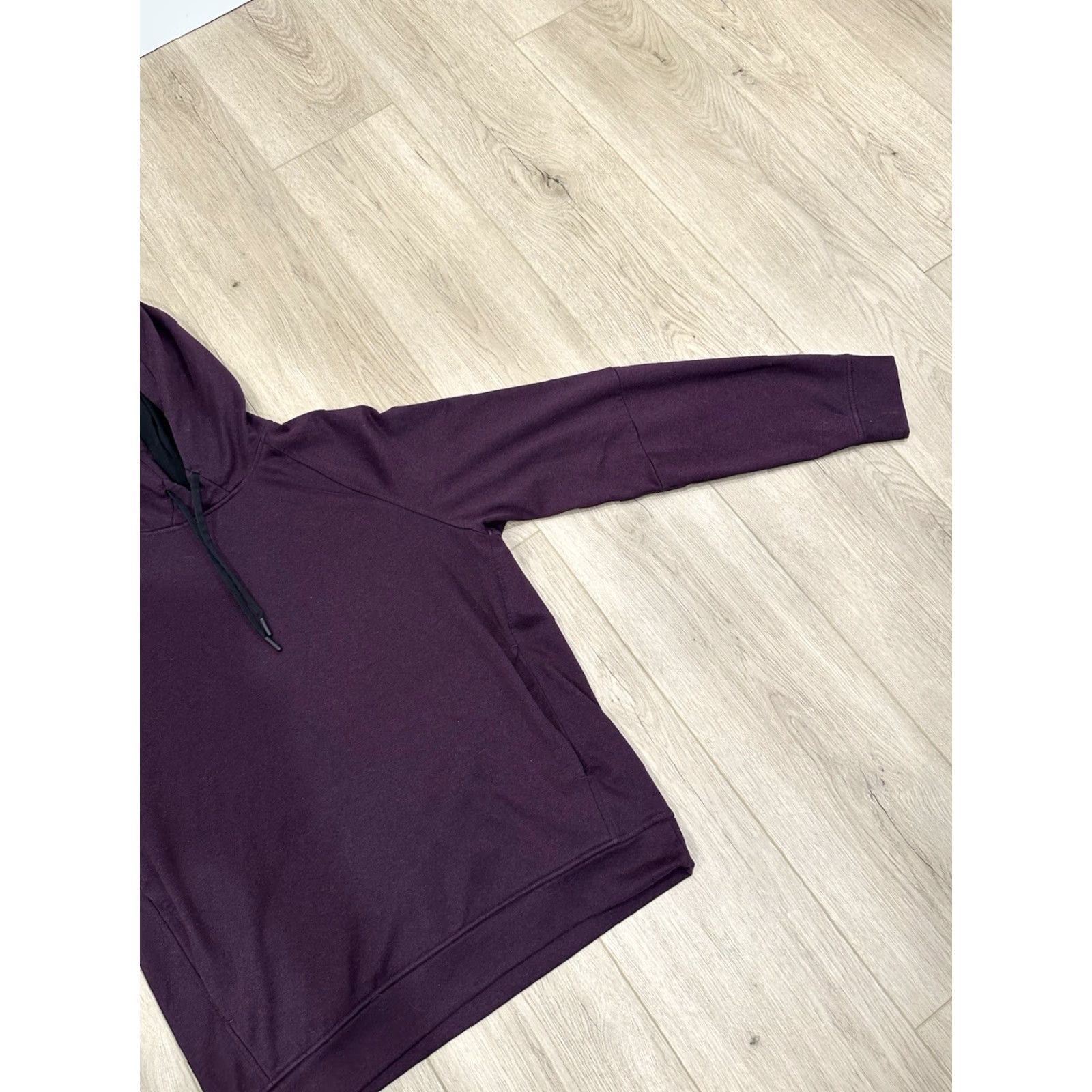 Lululemon Lululemon Hoodie Mens Medium Maroon Pullover Sweatshirt Set Pullover Hooded Pockets Stretch Athleisure Shirt Category: Hoodie Size US M / EU 48-50 / 2 - 2 Thumbnail