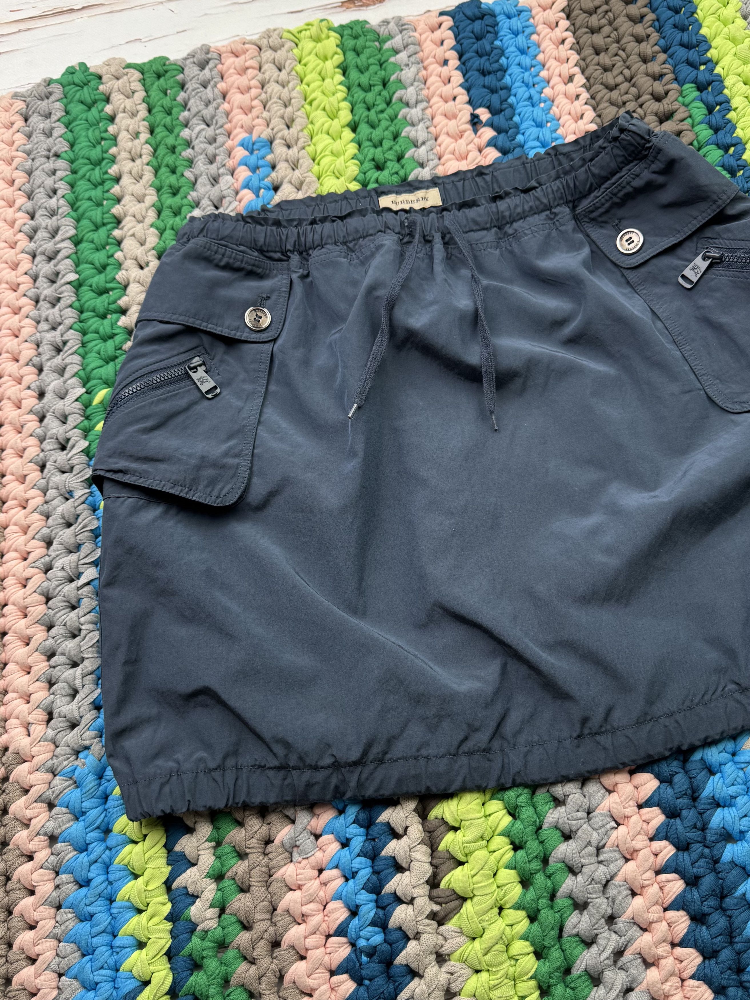 Burberry Burberry Vintage Mini Skirt (V163)(D10) Size 27" / US 4 / IT 40 - 2 Thumbnail