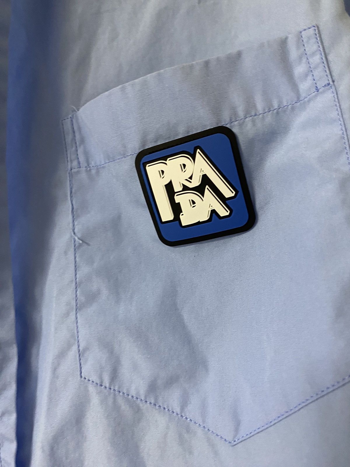Prada Prada big logo shirts Size US M / EU 48-50 / 2 - 13 Thumbnail