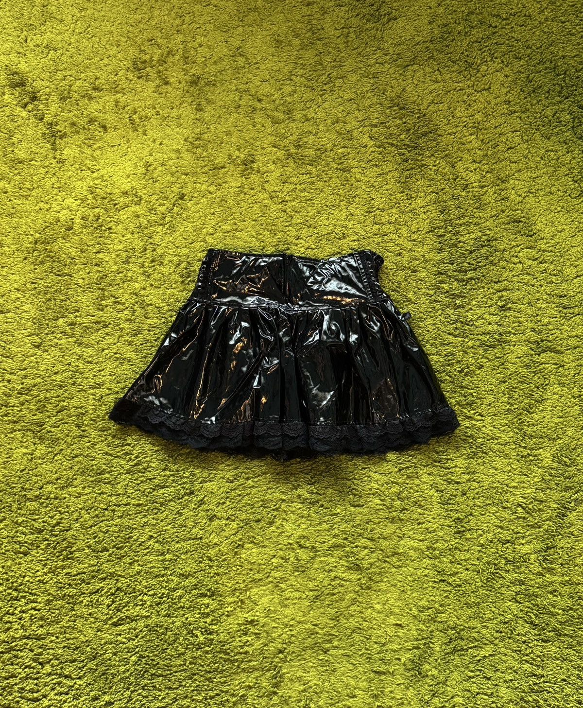 If Six Was Nine Queen of Darkness avant garde gothic latex mini skirt Y2K Size 26" / US 2 / IT 38 - 2 Thumbnail