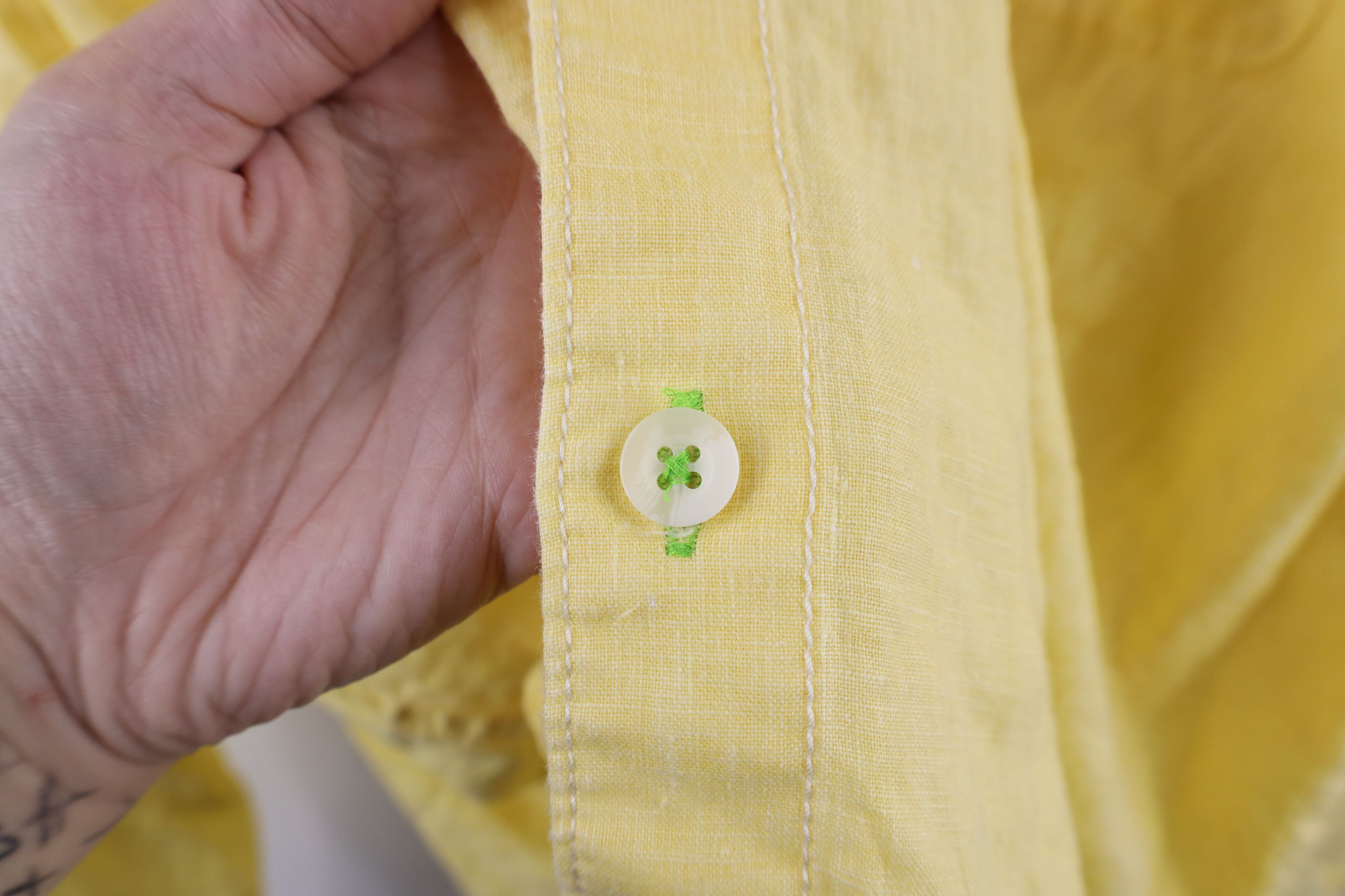 Tommy Bahama × Vintage Tommy Bahama Linen Long Sleeve Collared Button Shirt Yellow Size US L / EU 52-54 / 3 - 7 Thumbnail