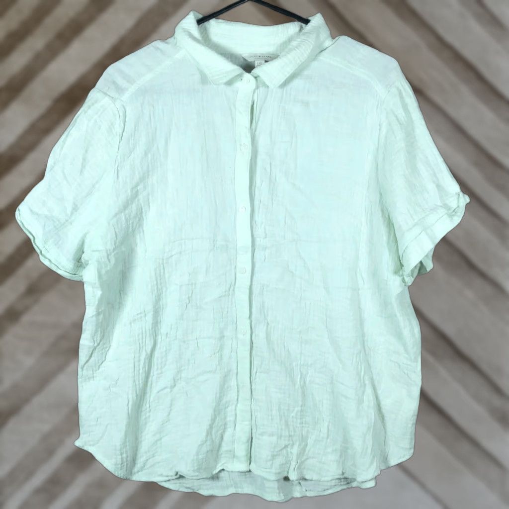 Lucky Brand Lucky Brand Women's Blouse Mint Green V-Neck Button-Down Short Sleeve Large Shirt" Size L / US 10 / IT 46 - 1 Thumbnail