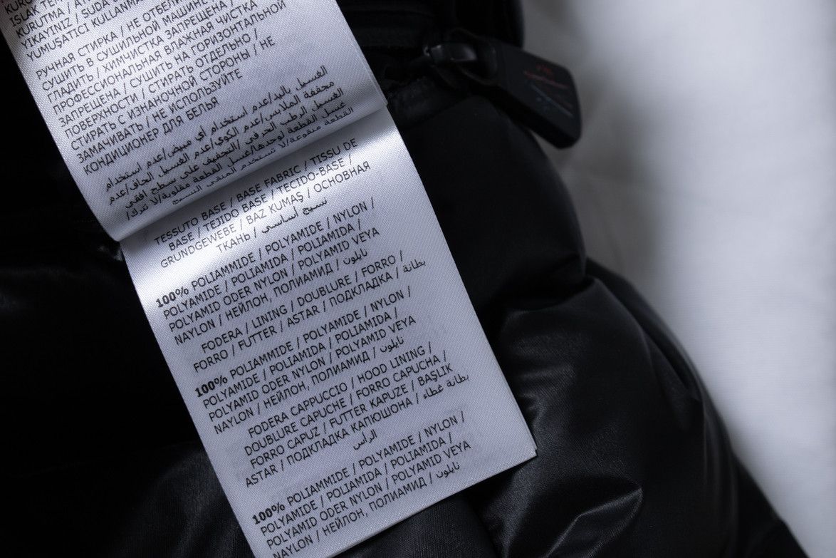 Moncler Moncler, Grenoble Armotech jacket in black Size M / US 6-8 / IT 42-44 - 6 Thumbnail