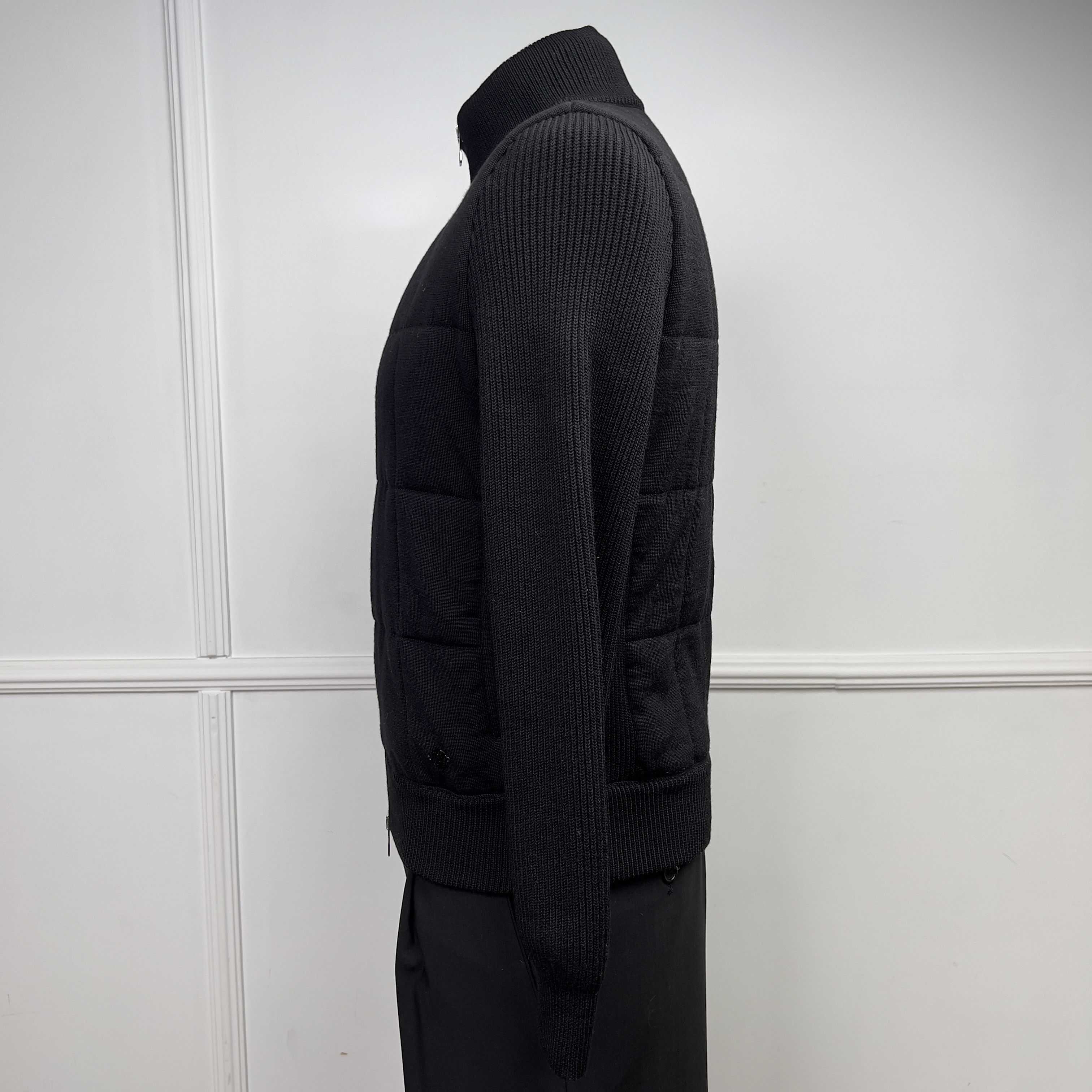 Louis Vuitton Louis Vuitton Cardigan Jacket Wool Silk / Garment Bag Hanger Size US S / EU 44-46 / 1 - 2 Thumbnail