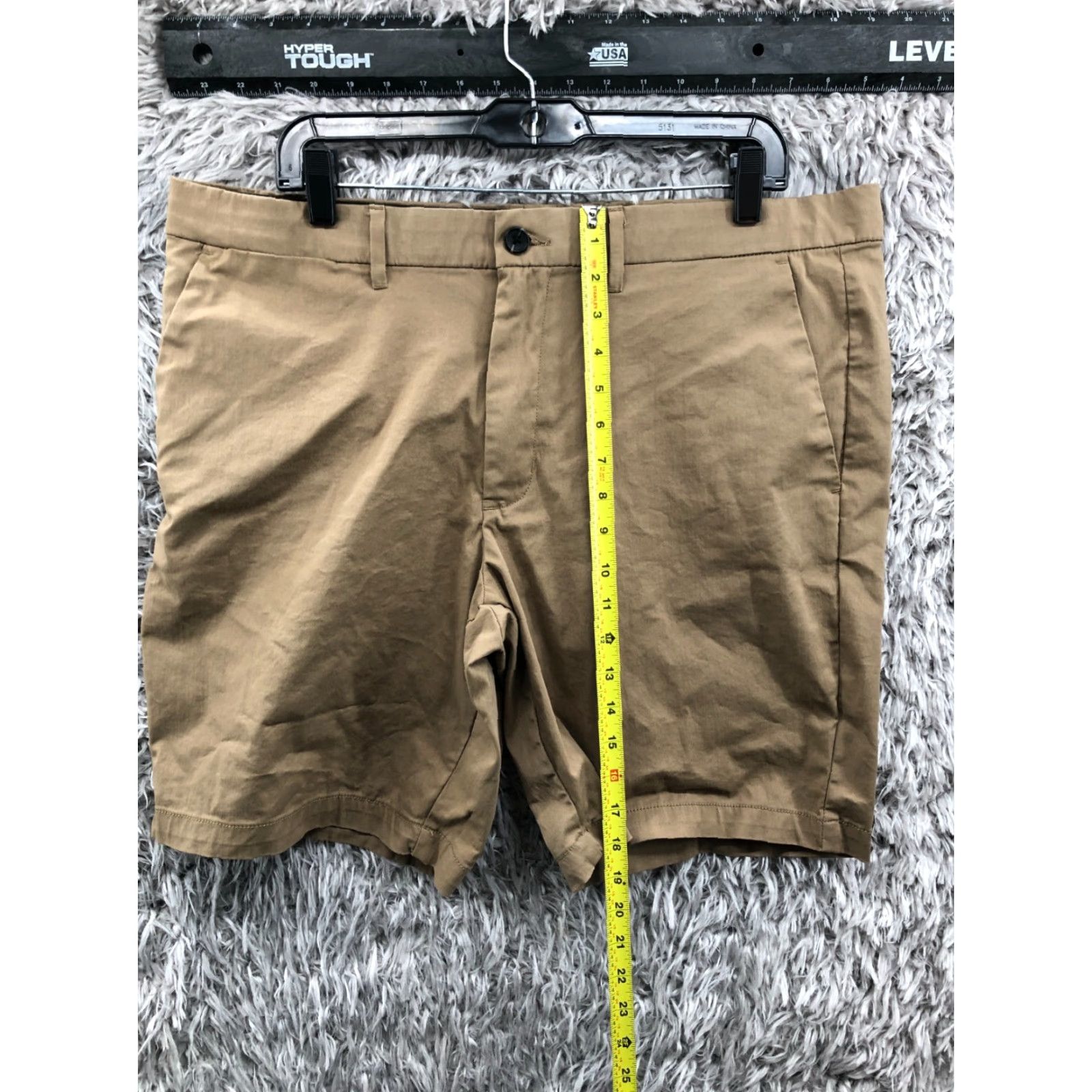 Vintage Goodfellow Chino Shorts Mens Size 38 Mid Rise Medium Wash Beige Casual 5-Pocket Design Belt Loops Regular Size US 38 / EU 54 - 3 Thumbnail