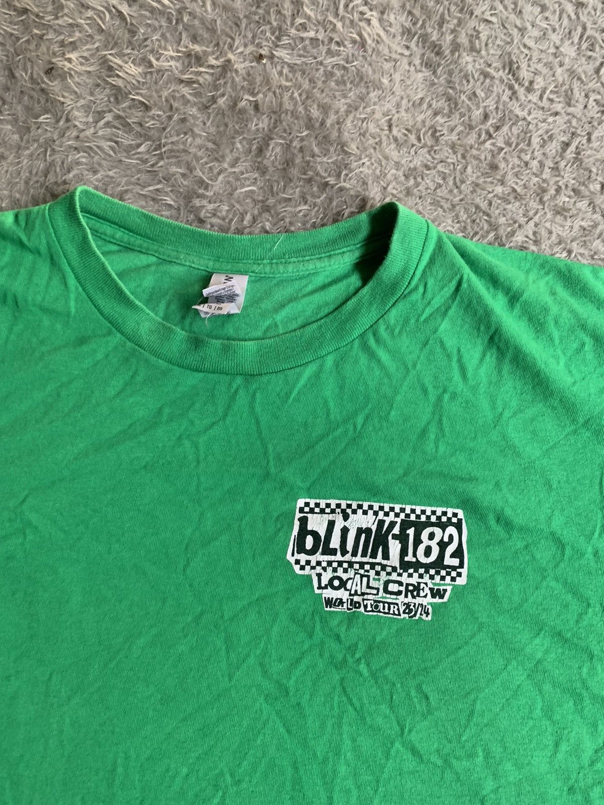 Band Tees Rare Blink 182 Local Crew World Tour 2023/24 Punk Tee Size US XL / EU 56 / 4 - 2 Thumbnail