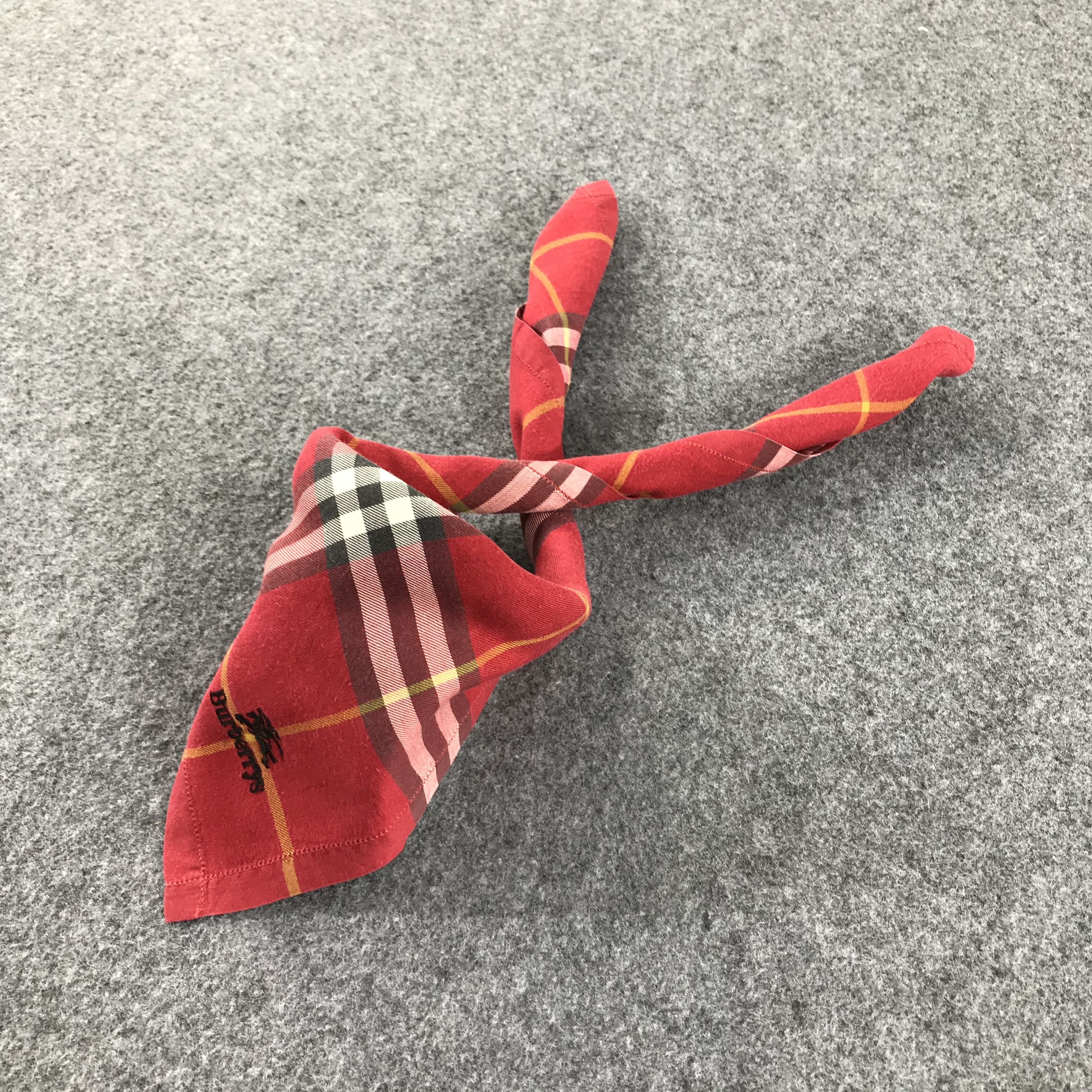 Burberry Burberrys Nova Check Handkerchief Neckerchief Bandana H518 Size ONE SIZE - 3 Thumbnail