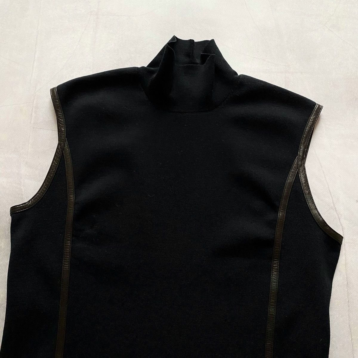 Designer × Gucci × Tom Ford Rare Gucci Tom Ford Era Wool Zip High Neck Tank Top Vest Size M / US 6-8 / IT 42-44 - 3 Thumbnail