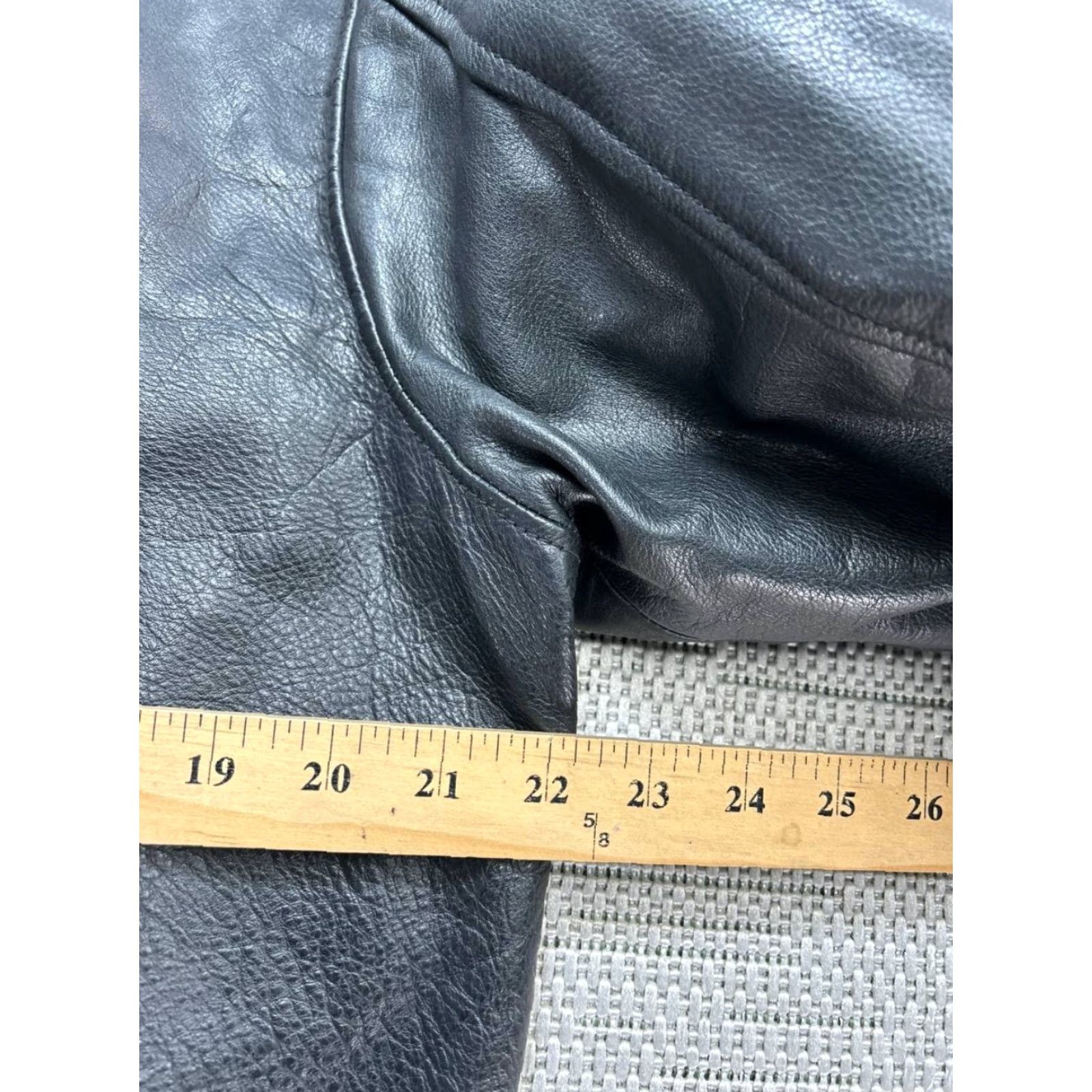 Banana Republic VINTAGE Banana Republic Jacket Men L Black Leather Bomber Full Zip - Casual, Regular Fit, Heavy Size US L / EU 52-54 / 3 - 7 Thumbnail