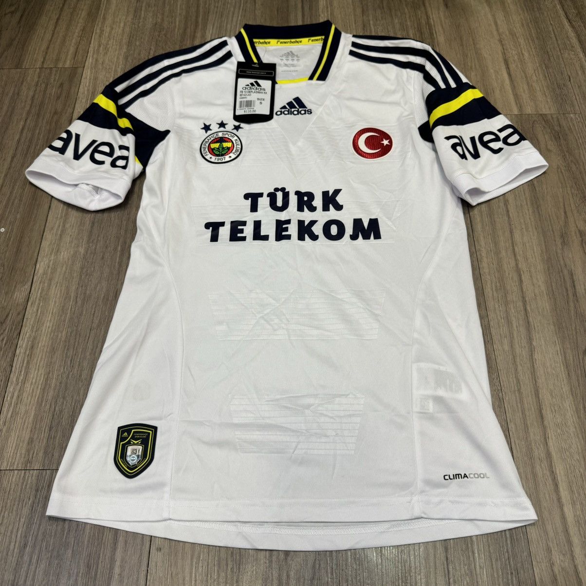 Adidas Fenerbahce 13/14 away shirt (bnwt) Size US S / EU 44-46 / 1 - 1 Thumbnail