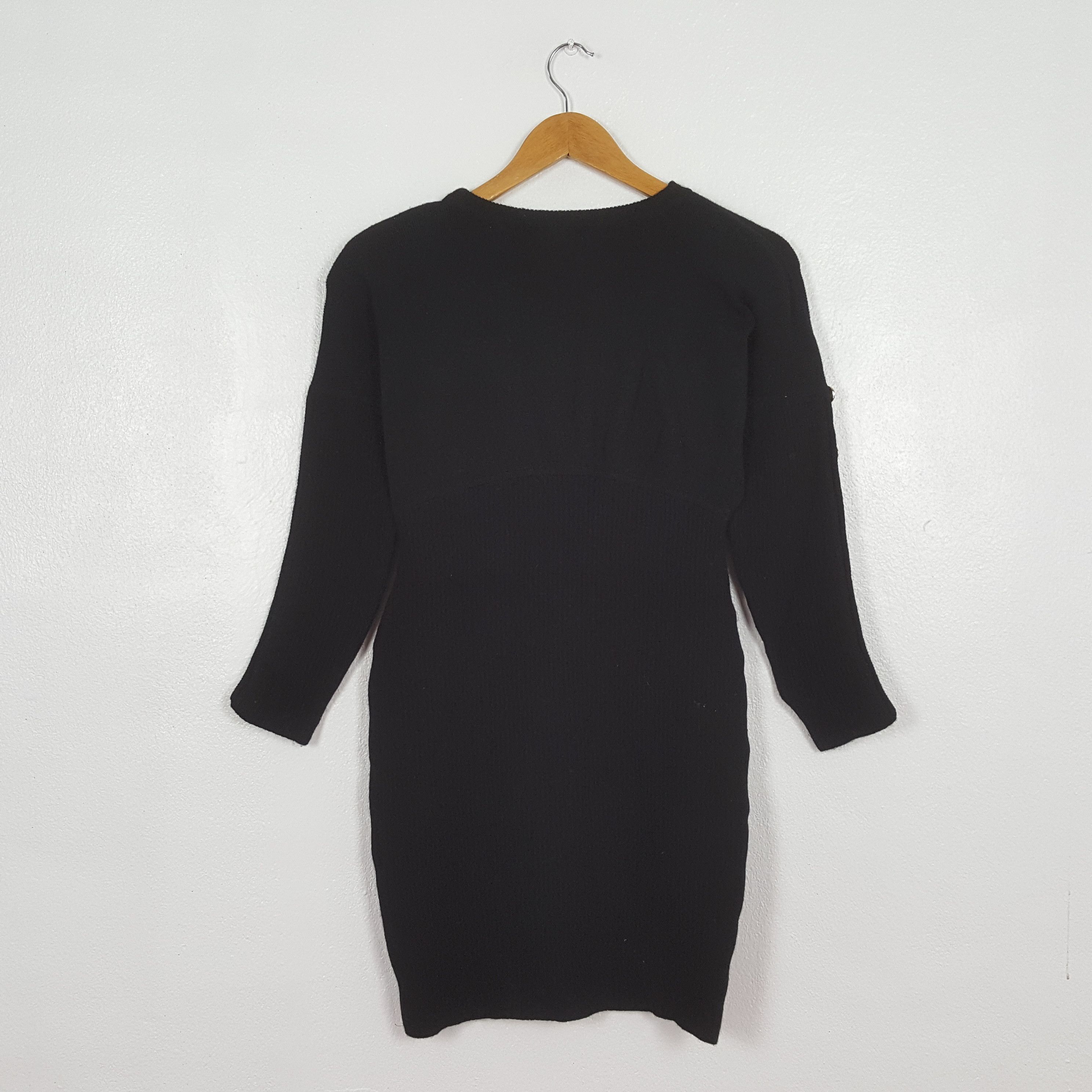 Yves Saint Laurent Vintage Yves Saint Laurent Fashion Brand Sweatshirt C322N15 Size XS / US 0-2 / IT 36-38 - 3 Thumbnail