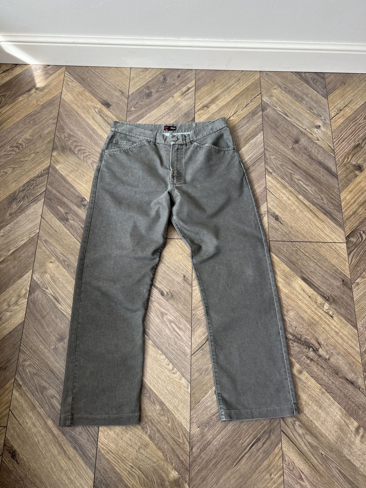 Versace Vintage Versace Sport Jeans Embroidered Back Pocket Denim Size US 34 / EU 50 - 2 Thumbnail