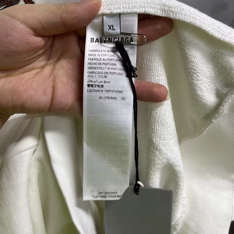 Balenciaga Balenciaga Letter number print hooded zip-up long sleeve s Size US XL / EU 56 / 4 - 3 Thumbnail