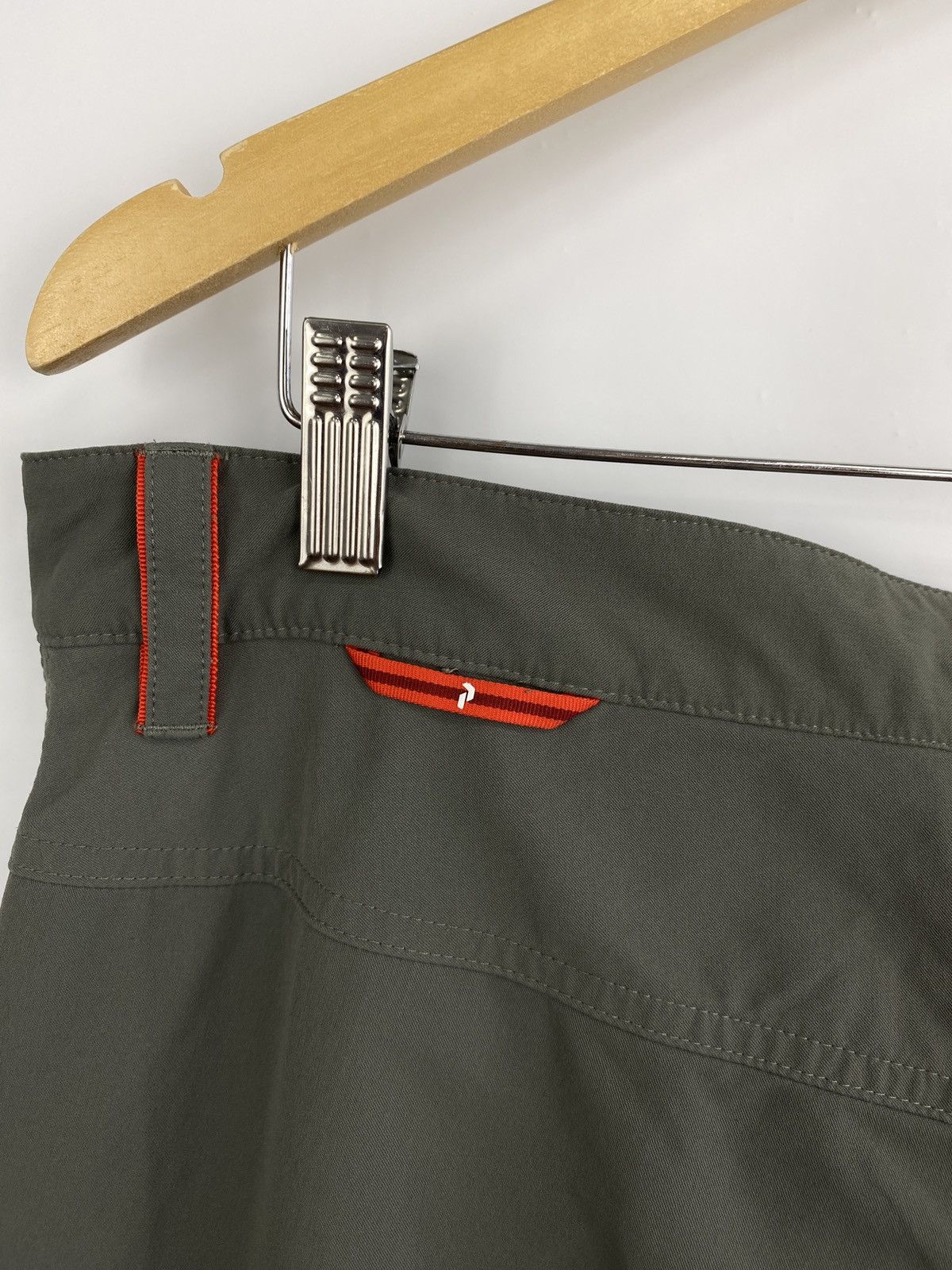 Peak Performance Peak Performance Outdoor Mountain Transformer Pants Shorts Size US 34 / EU 50 - 13 Thumbnail