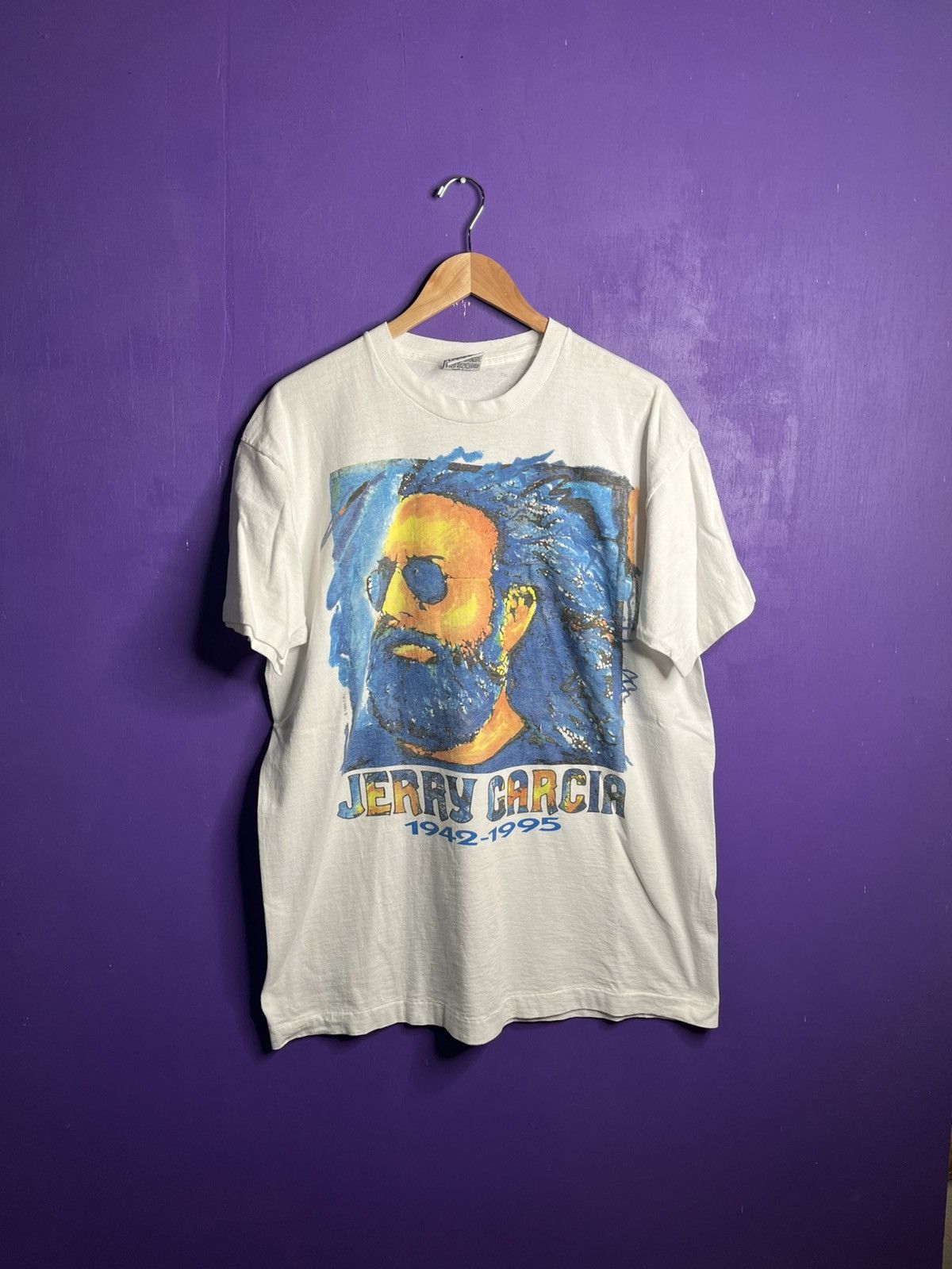 Vintage outlets 90’s 1995 Liquid Blue Jerry Garcia Memorial T-shirt.