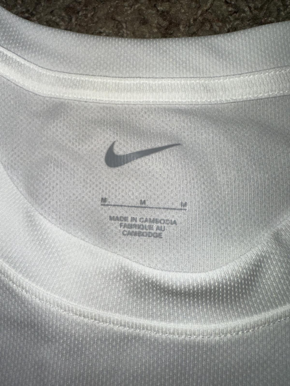 Nike Nike Men’s Hyper Dry White Short Sleeve T-Shirt Size US M / EU 48-50 / 2 - 3 Thumbnail