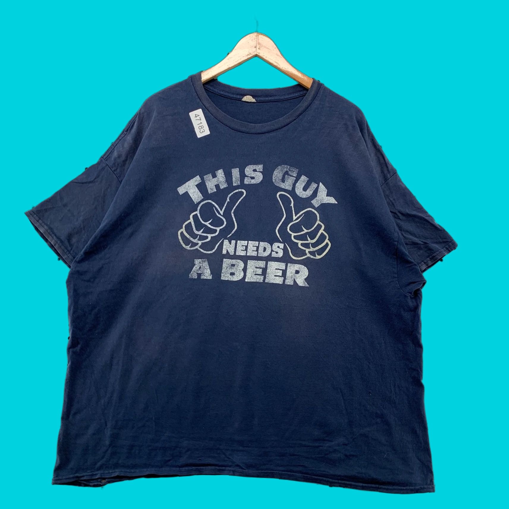 Gildan VINTAGE Gildan T-Shirt Mens 2XL Blue This Guy Needs A Beer Graphic Drinking Tee Beer Funny Shirt Men Size US XXL / EU 58 / 5 - 1 Thumbnail