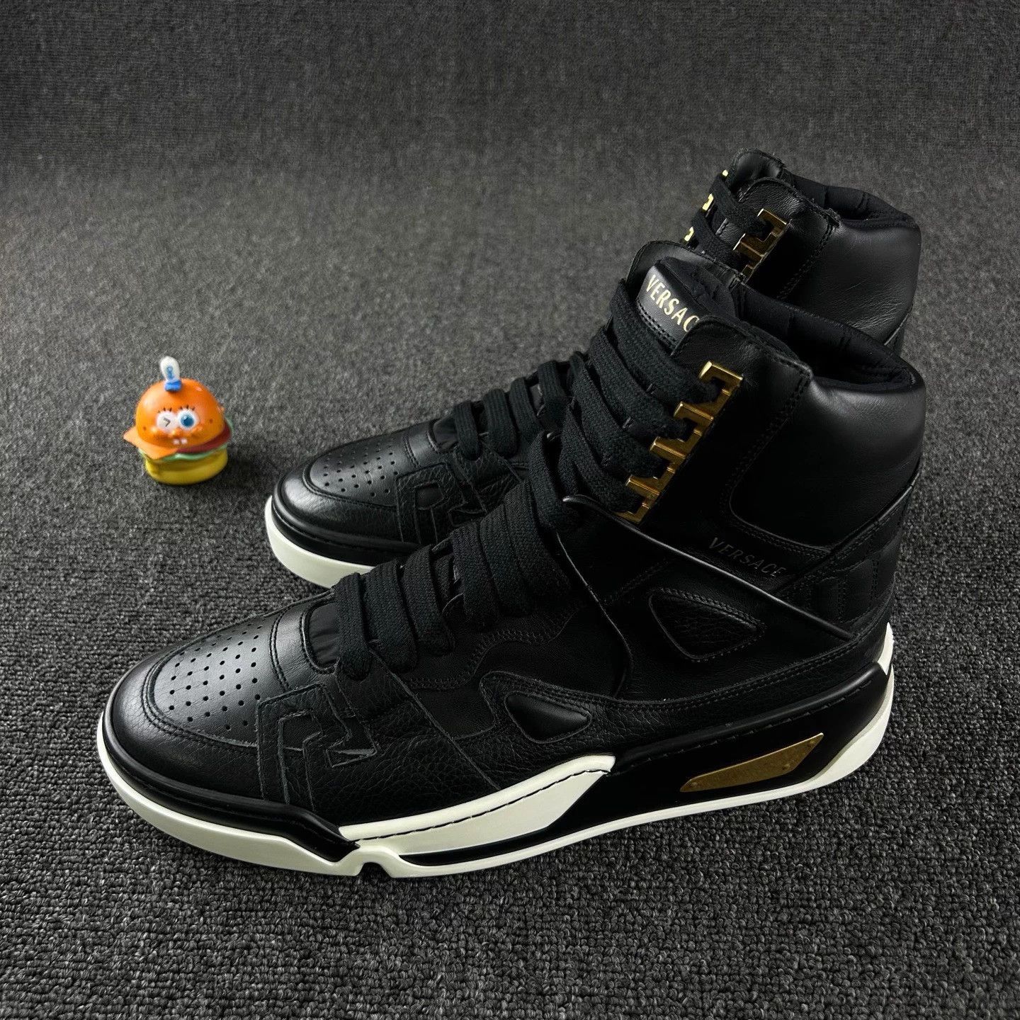 Versace Versace black high-top casual sneakers men's 43 Size US 10 / EU 43 - 1 Thumbnail
