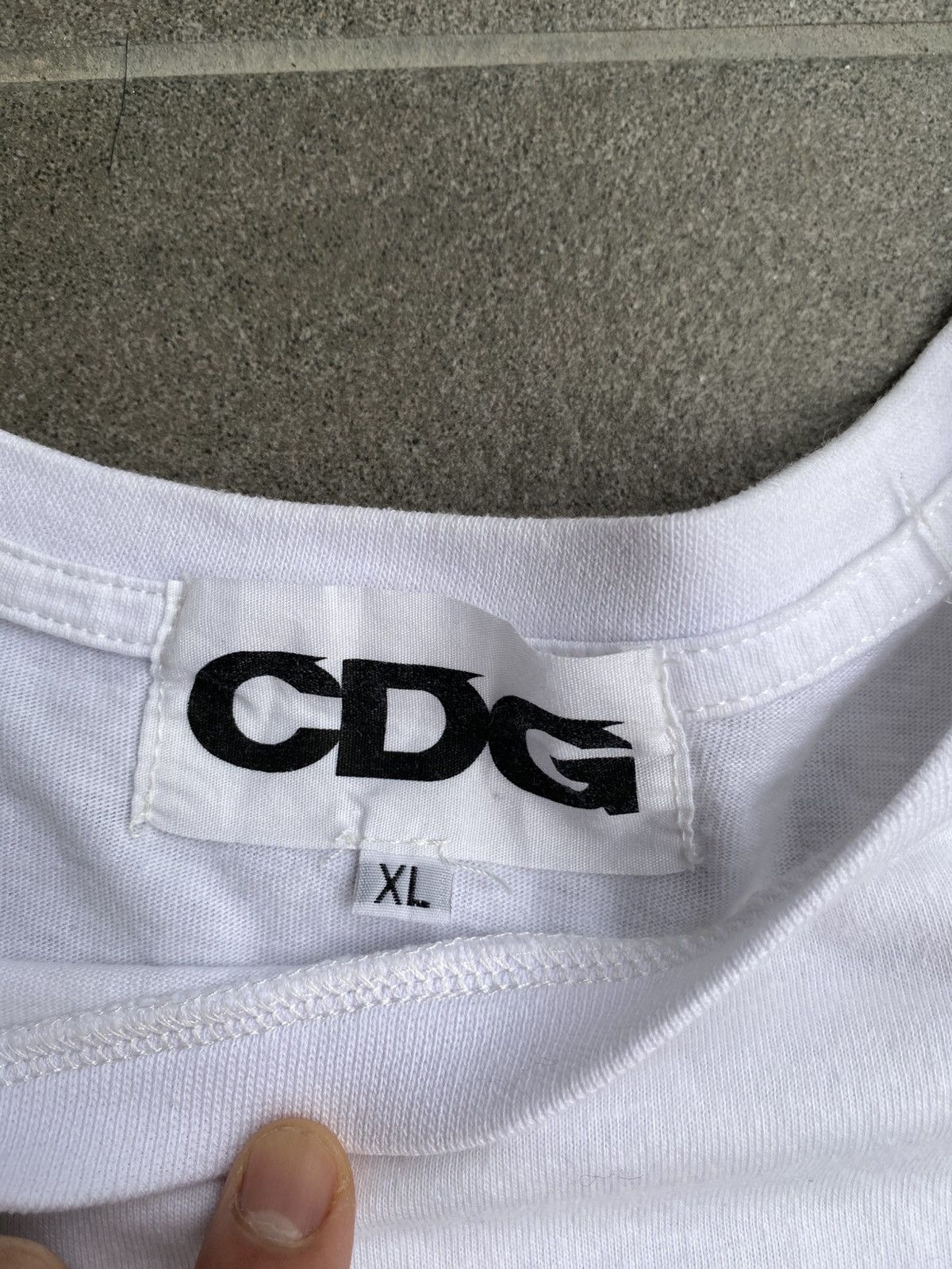 Comme des Garcons Comme Des Garcons Chain CDG T-shirt Size US L / EU 52-54 / 3 - 3 Thumbnail