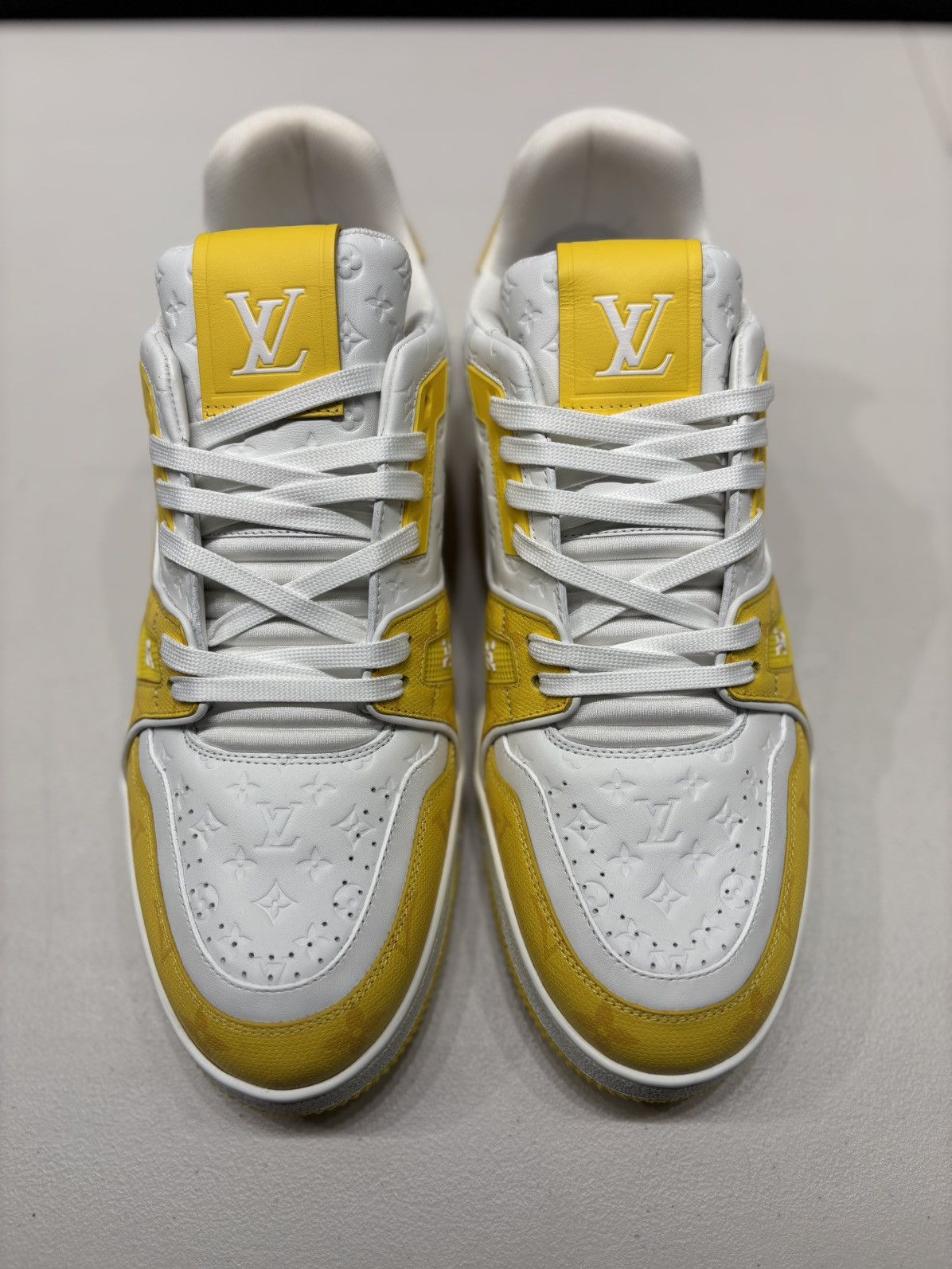 Louis Vuitton Louis Vuitton Yellow 54 Trainers Size US 10 / EU 43 - 5 Thumbnail