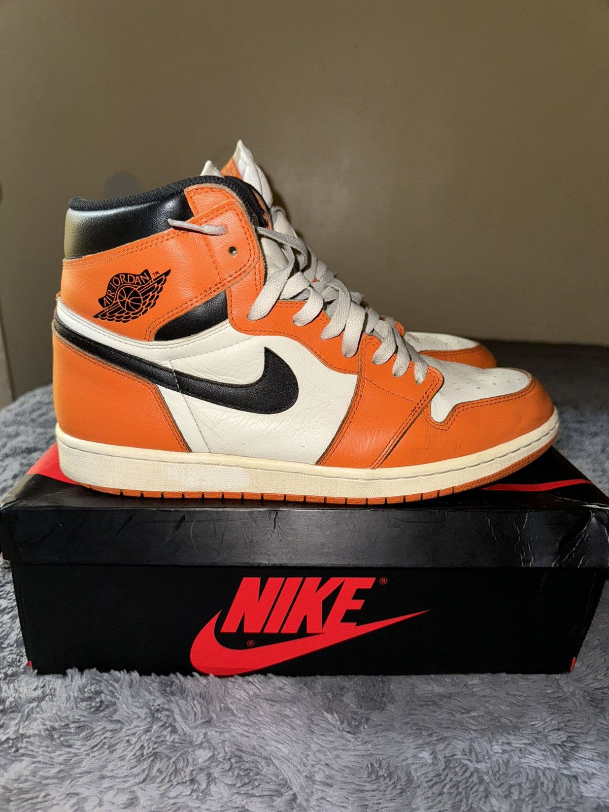 Jordan Brand × Nike Nike Jordan 1 Reverse Shattered Backboard Size US 12 / EU 45 - 1 Thumbnail