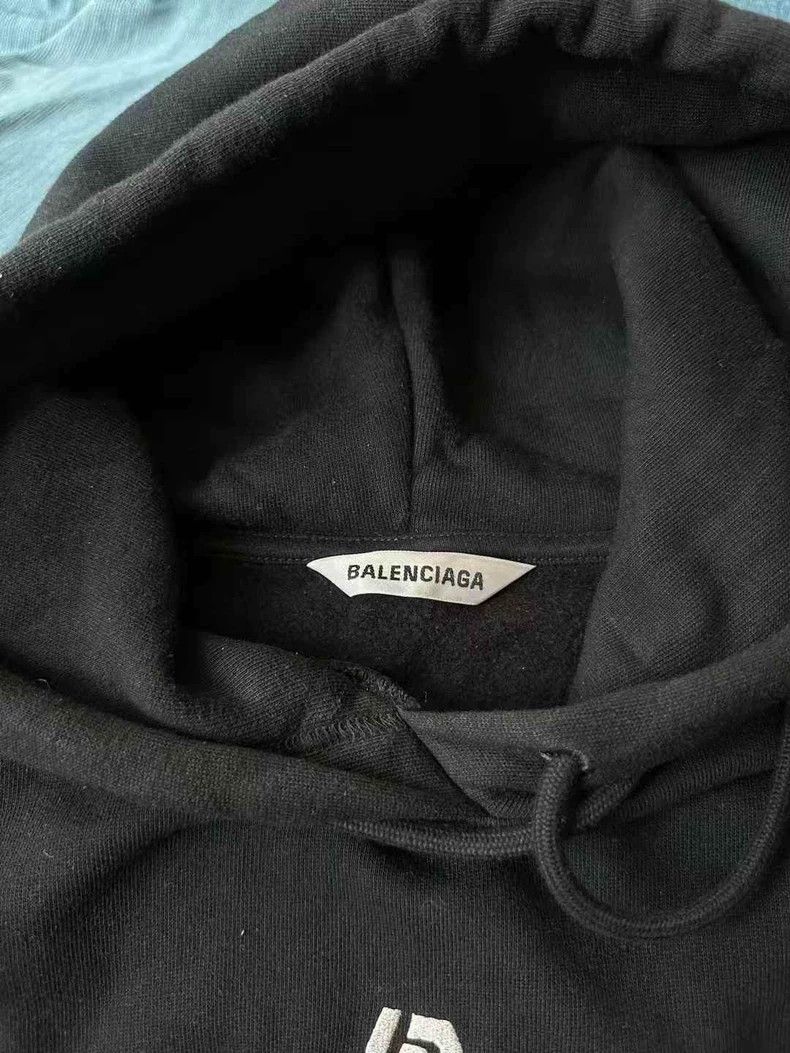 Balenciaga Balenciaga Football Hoodie 2501-Nextarrow Size US S / EU 44-46 / 1 - 2 Thumbnail