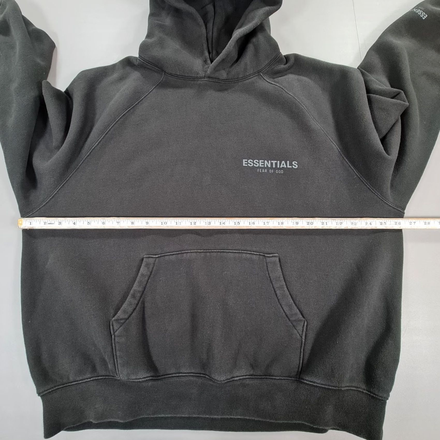 Fear of God Fear Of God Essentials Hoodie Mens Black M Oversized Boxy Fit Fleece Logo Kangaroo Pocket 100% Cotton Pullover 100% Cotton Size US M / EU 48-50 / 2 - 7 Thumbnail
