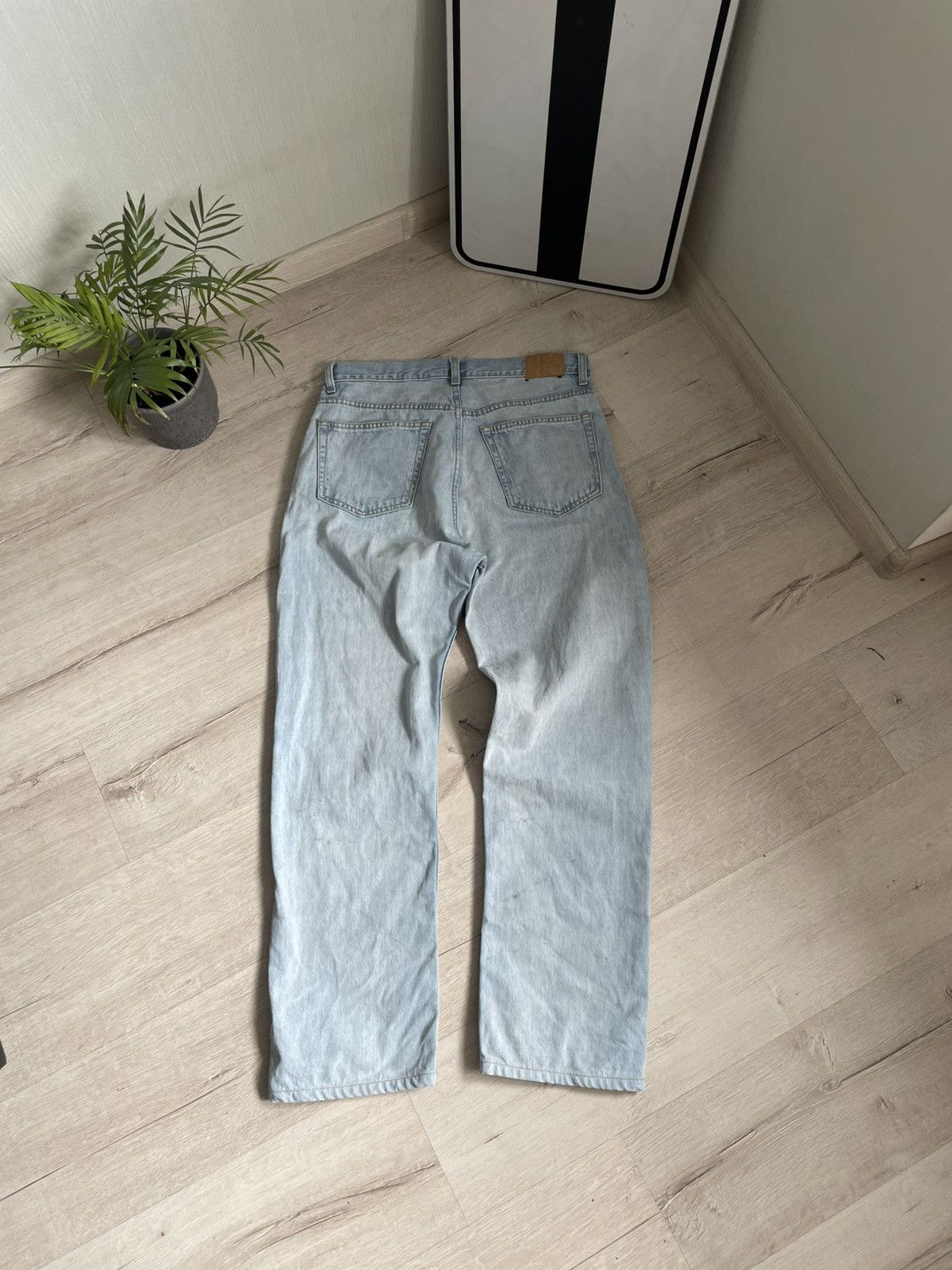 Designer × Weekday Pant Weekday Space Denim Astro Jeans Rela Straight 29x32 Y2k Size US 30 / EU 46 - 1 Thumbnail