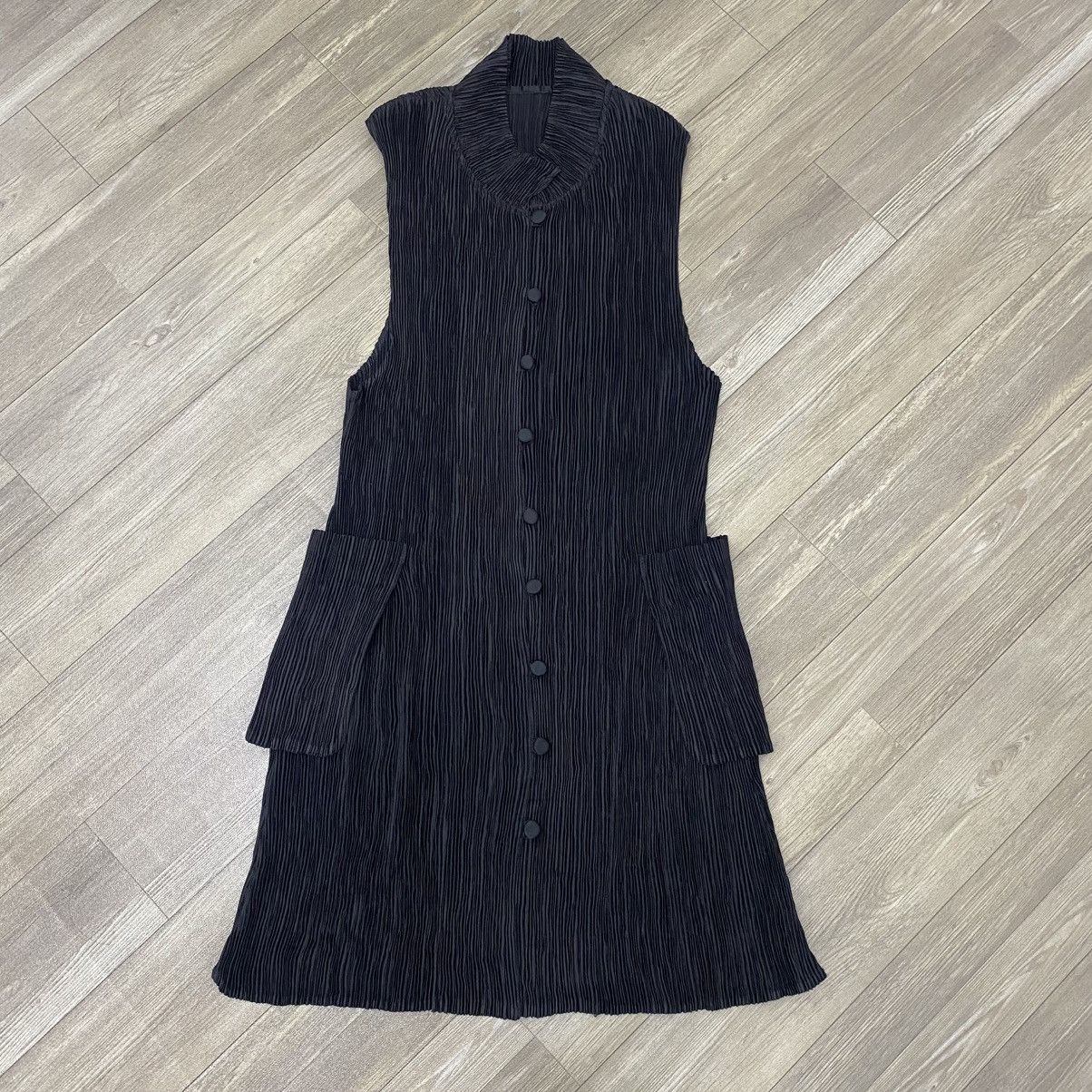 Issey Miyake Vintage Issey Miyake Pleats Please Black Blazer Button Up Size US M / EU 48-50 / 2 - 1 Thumbnail