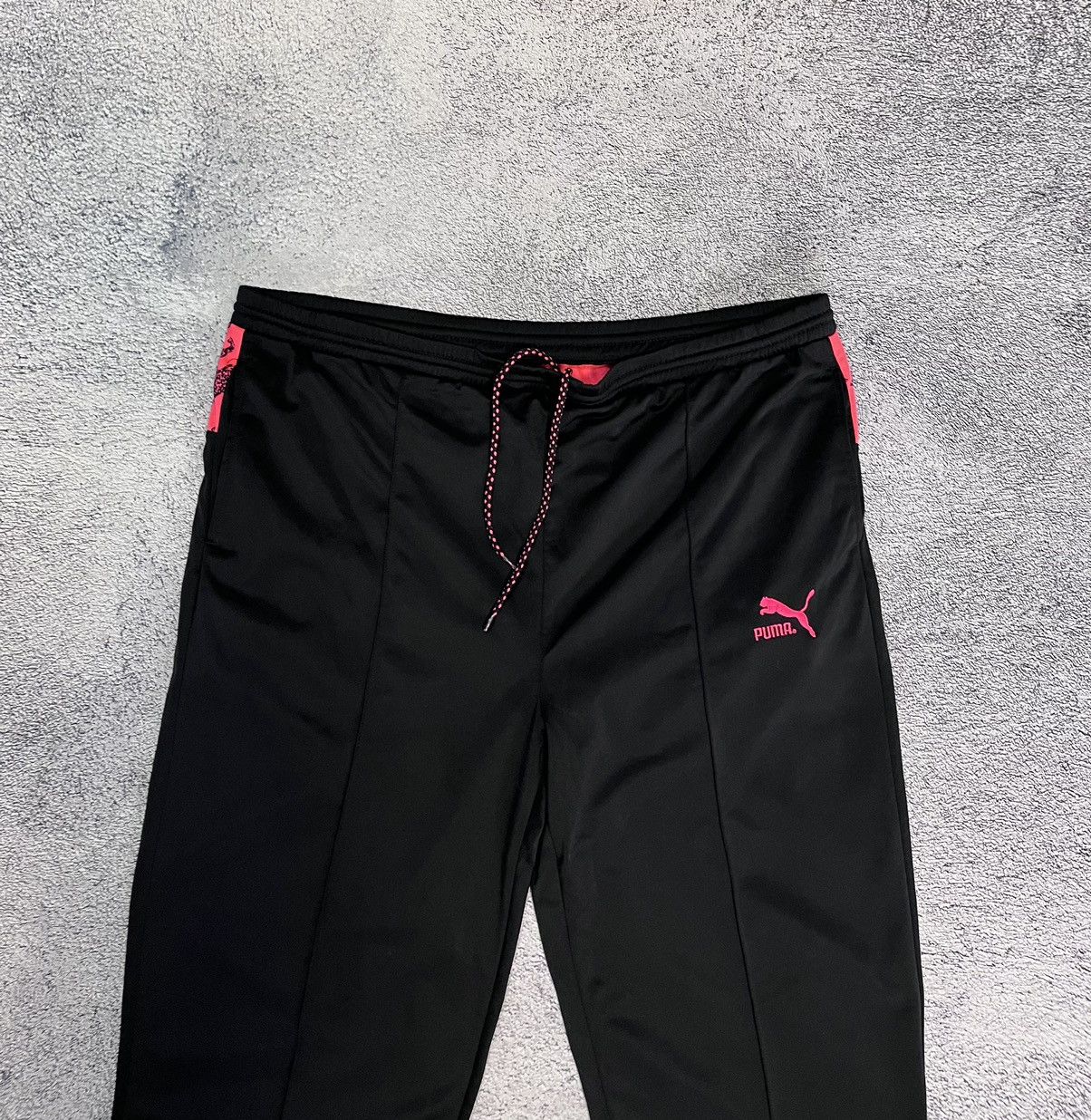 Puma Puma Women Track Pants Baggy Vintage Black To Fit Waist 37 Size 40" / US 18 - 2 Thumbnail