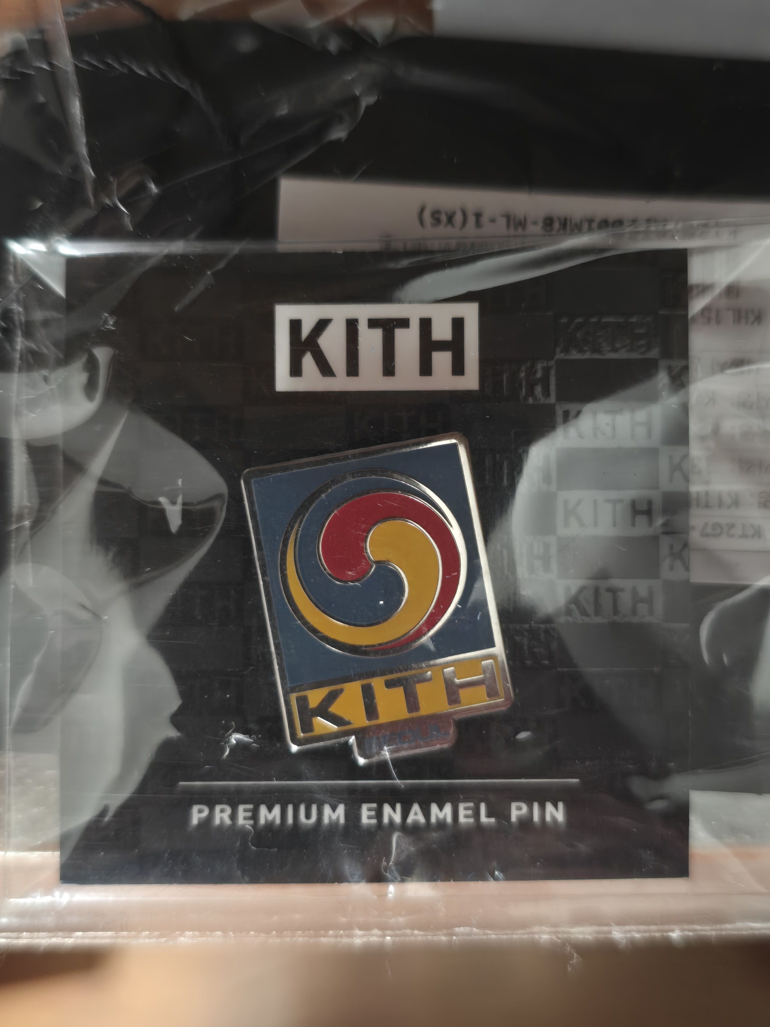Kith Kith Seoul Korea store exclusive pin Size ONE SIZE - 5 Thumbnail