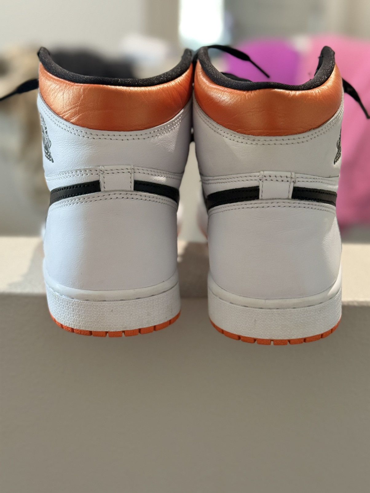 Jordan Brand Nike Air Jordan 1 Electro Orange Size 10 Size US 10 / EU 43 - 1 Thumbnail