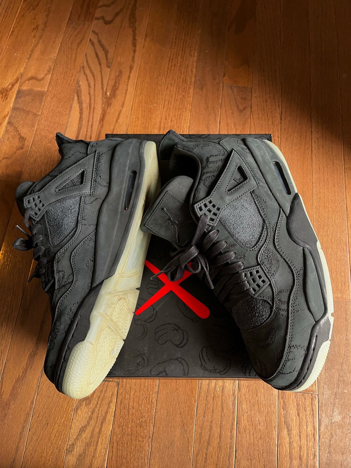 Jordan Brand KAWS 4s in black Size US 10 / EU 43 - 3 Thumbnail
