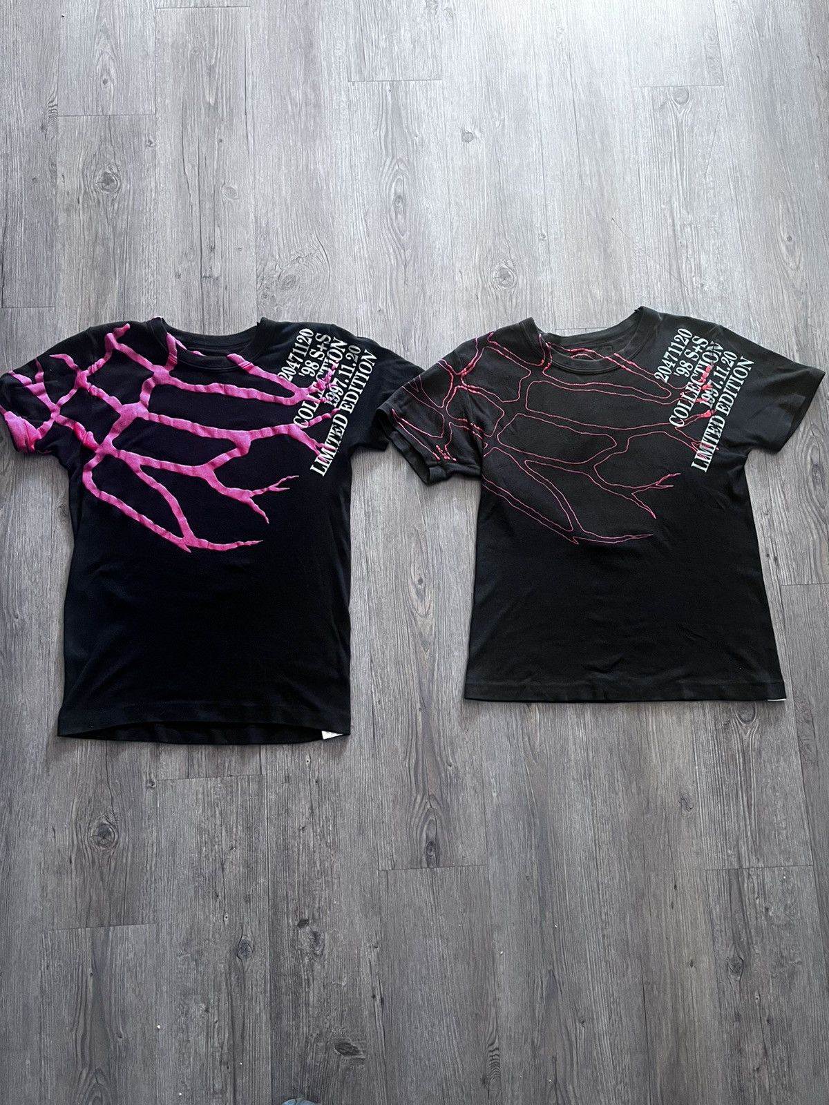 20471120 'red veins’ outline Evangelion t-shirt