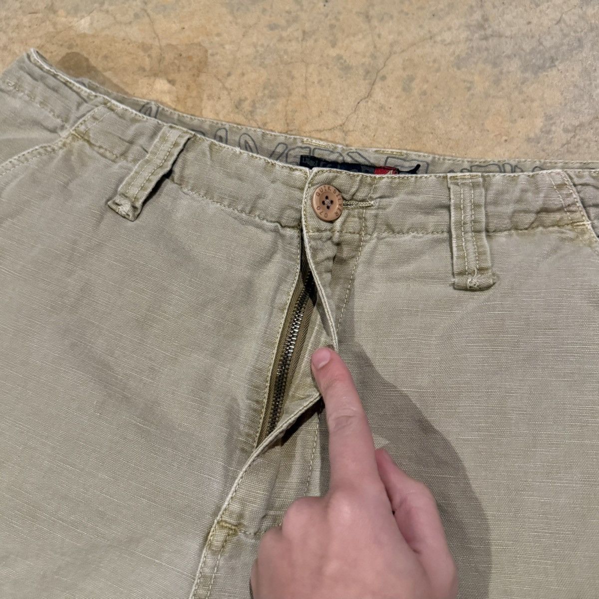 Quiksilver Vtg 2000s Quiksikver Faded 3D Cargo Pocket Baggy Shorts ERD Size US 34 / EU 50 - 5 Thumbnail