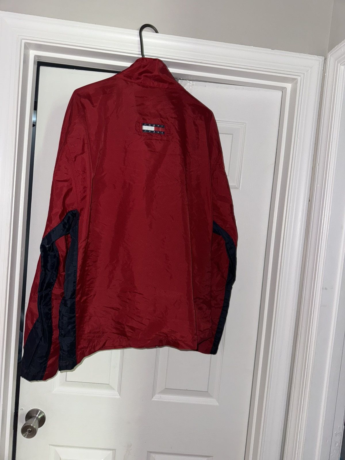 Tommy Hilfiger Tommy Hilfiger Windbreaker Sports Jacket Size US XL / EU 56 / 4 - 3 Thumbnail
