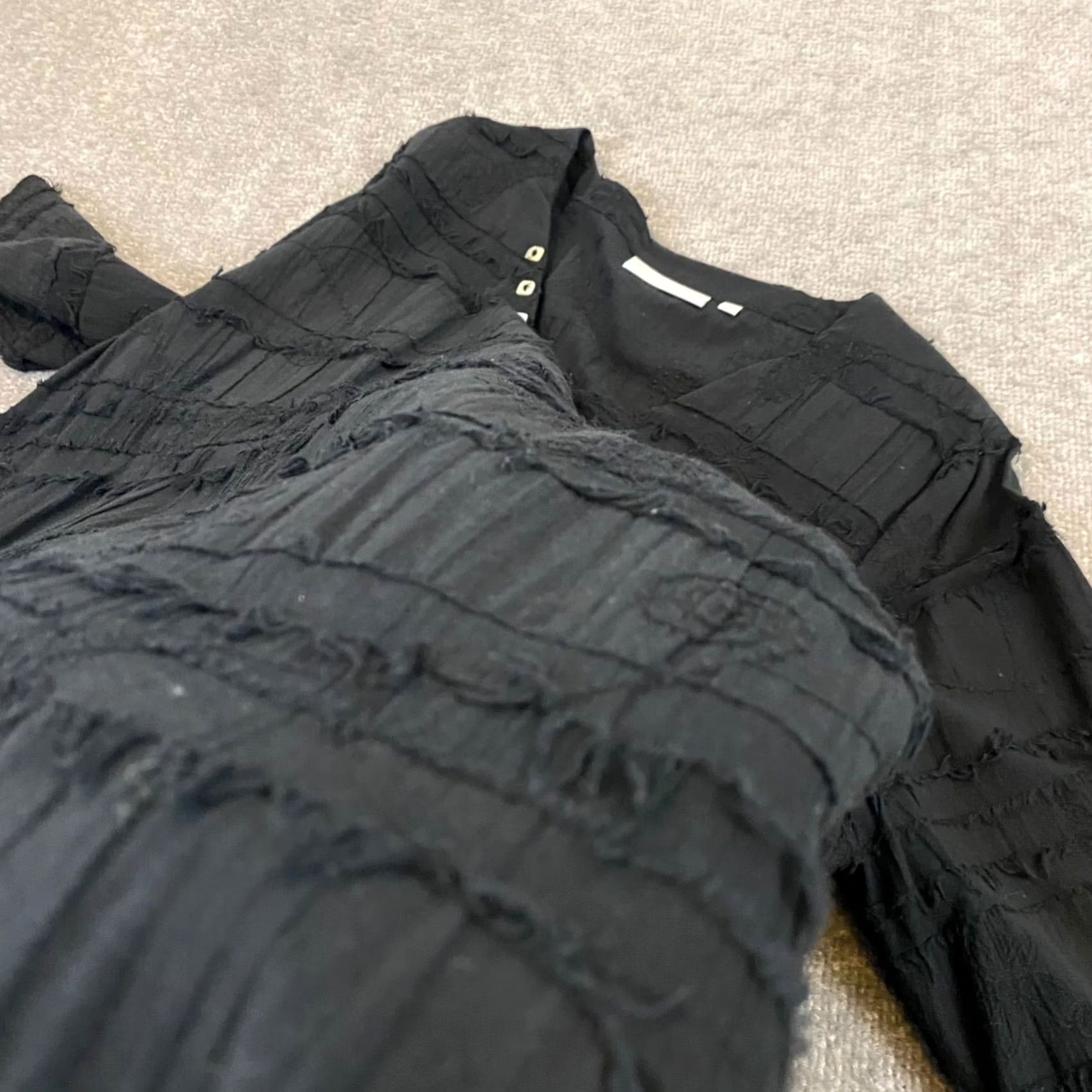 Vintage Lulu-B Top Womens Large Black Ruffle Asymmetrical 3/4 Sleeve Shirt V-Neck Button Shirt Blouse Men/Women? Size L / US 10 / IT 46 - 7 Thumbnail