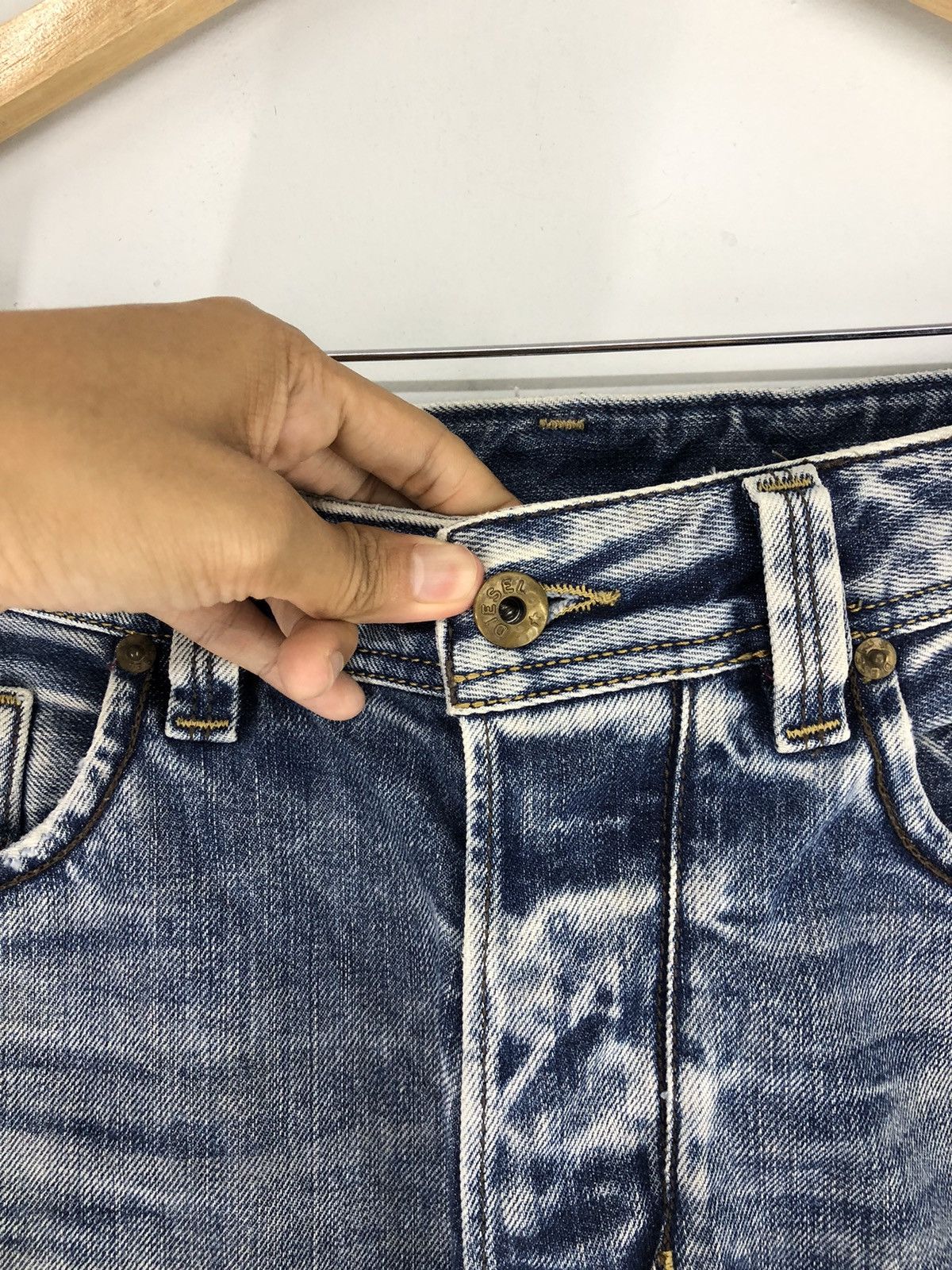 Diesel Vintage Diesel Larkee Distressed Stone Wash Jeans Size US 32 / EU 48 - 6 Thumbnail