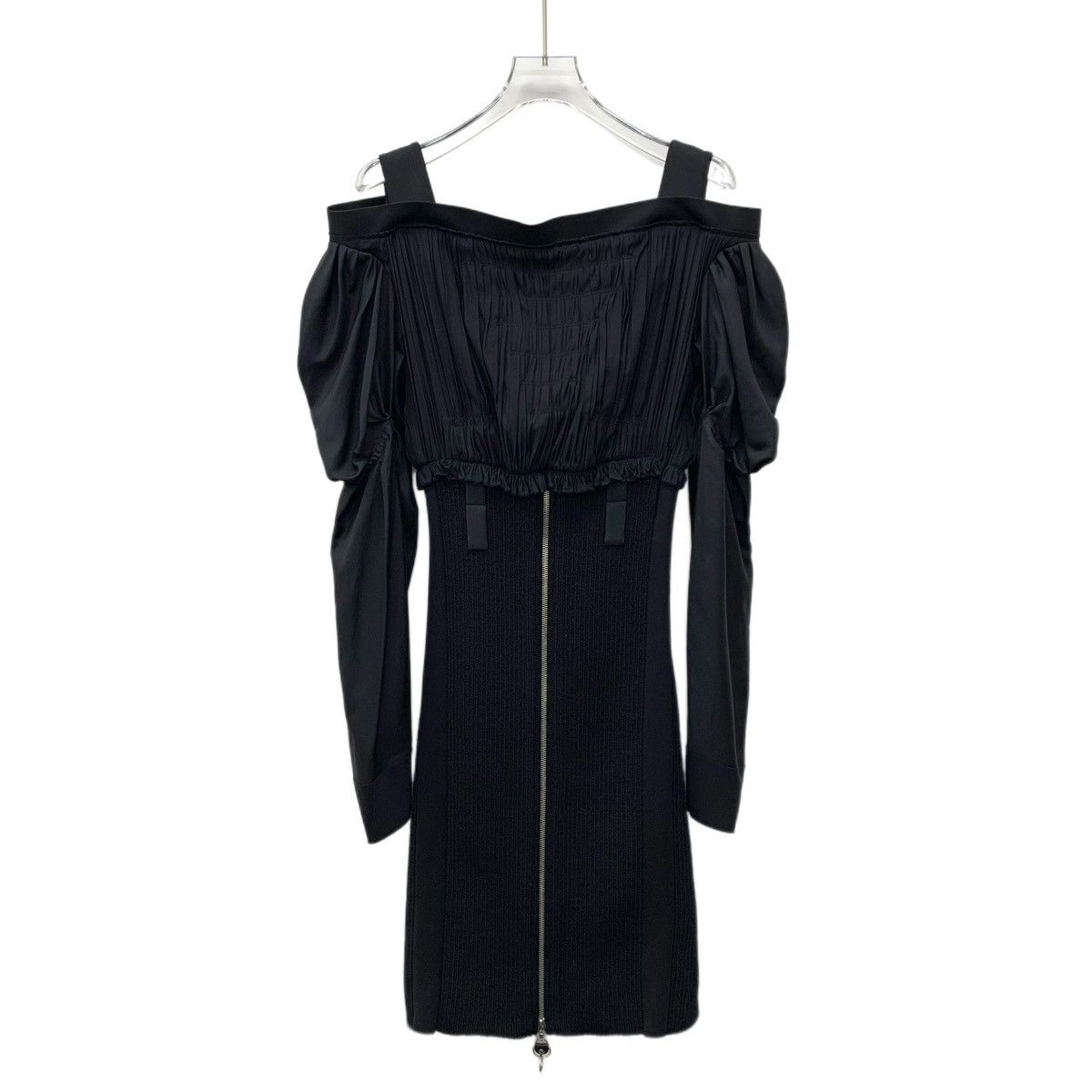 Louis Vuitton Louis Vuitton Off-shoulder Silk Long Sleeve Dress K26WX Size S / US 4 / IT 40 - 1 Thumbnail