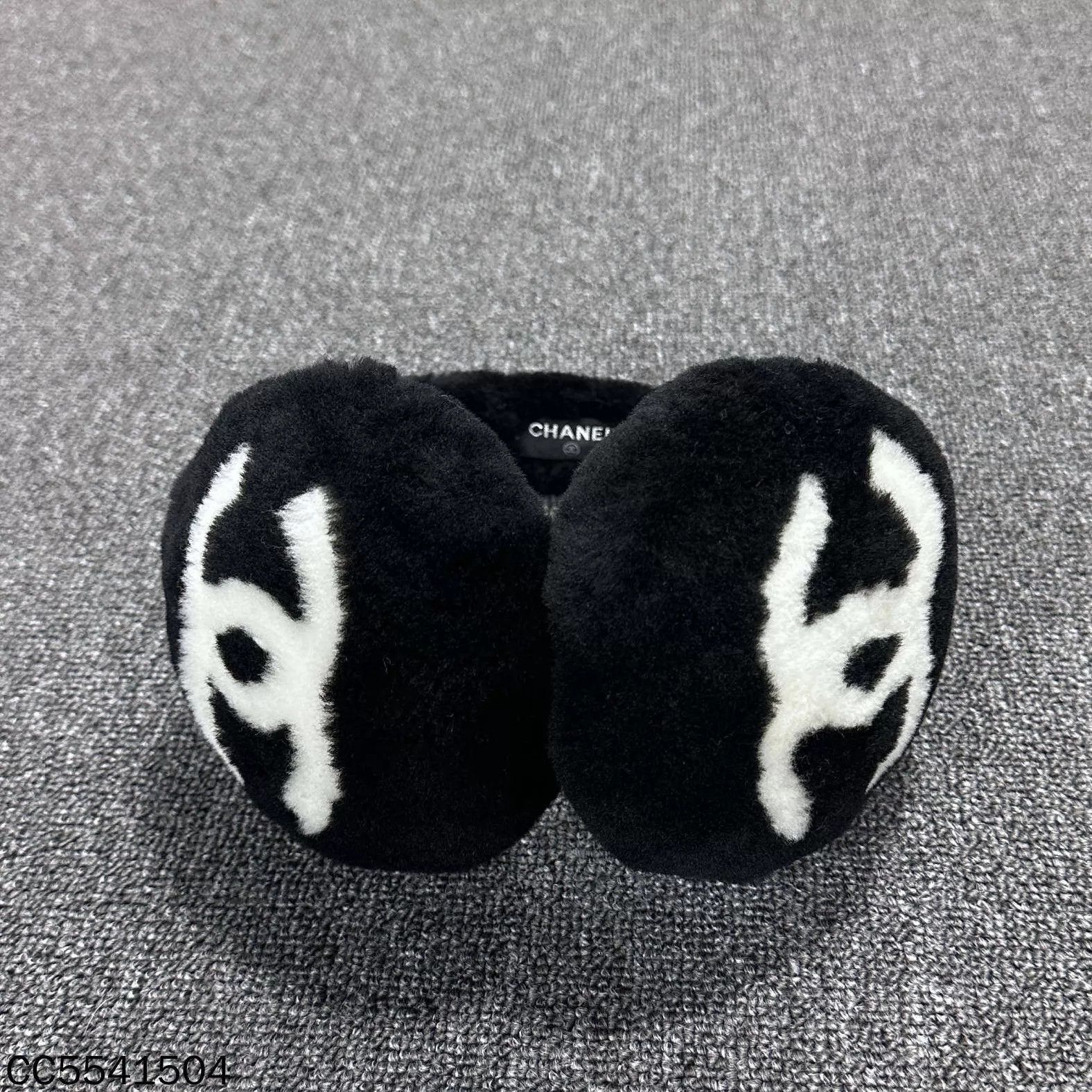 Chanel Chanel coco neige black lamb wool earmuffs Size ONE SIZE - 3 Thumbnail